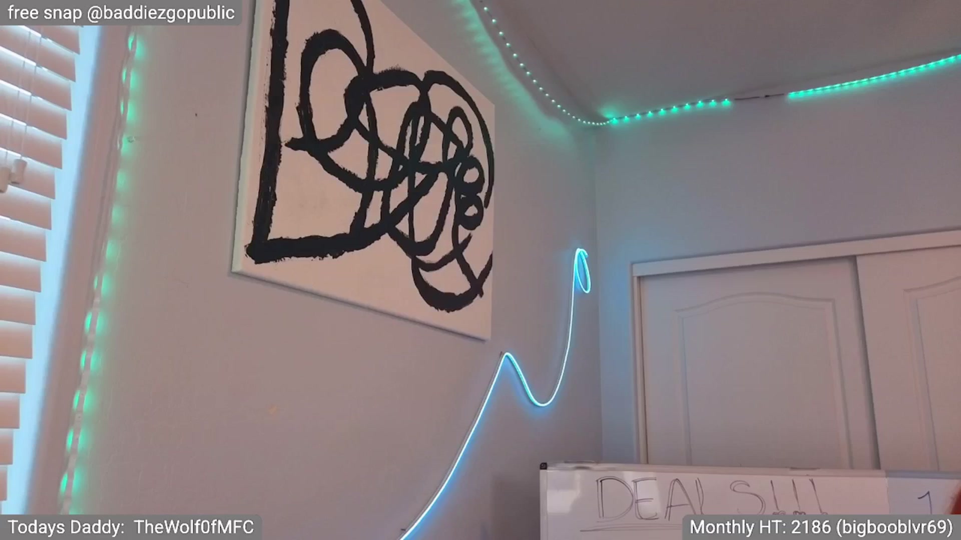 Gallery image thumbnail from VictoriaFox's myfreecams stream on, 05/11/2025, 14:18 image 4 of 20