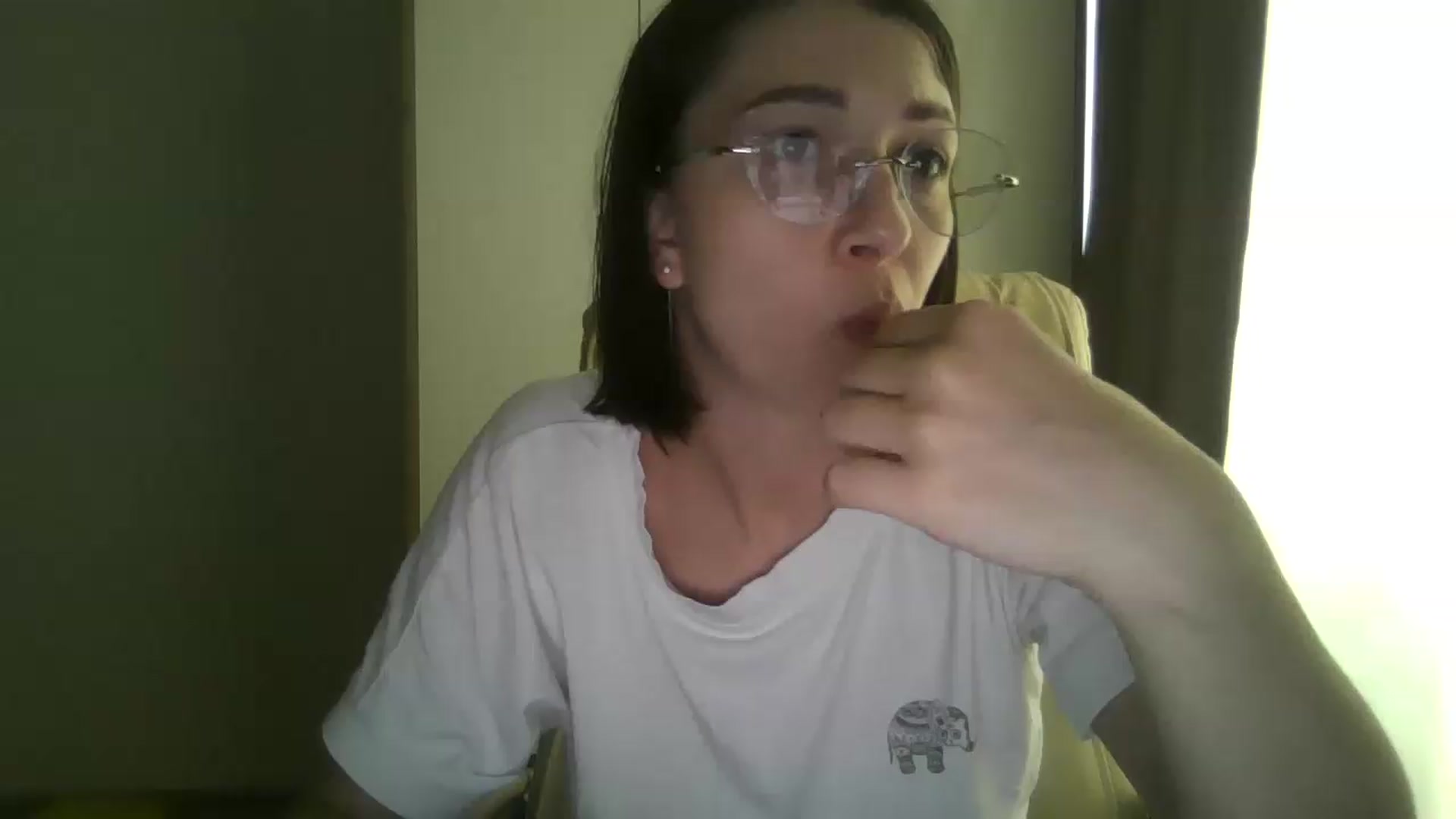 Gallery image thumbnail from VictoriaHayes's myfreecams stream on, 05/17/2026, 12:14 image 12 of 20