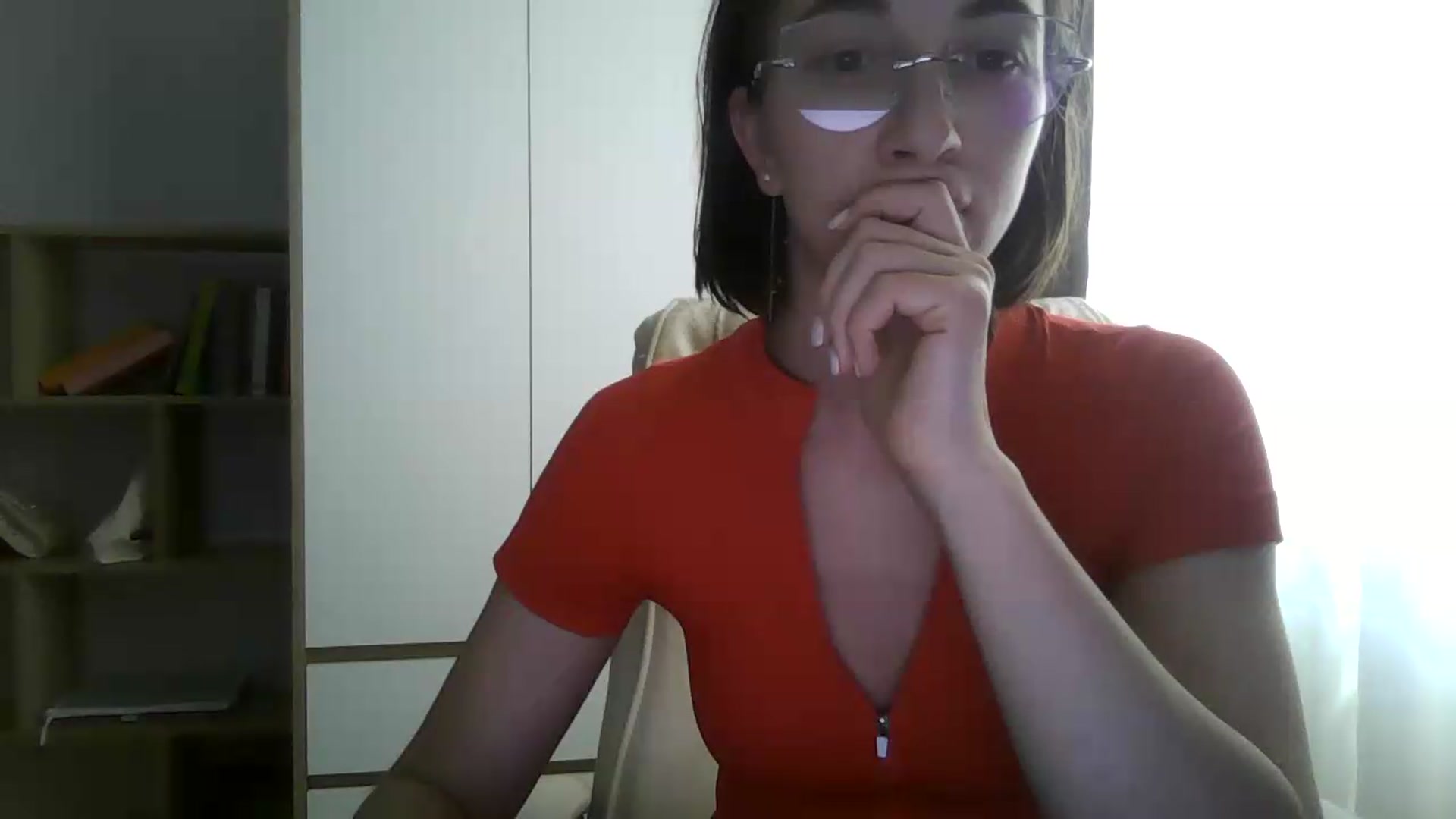 Gallery image thumbnail from VictoriaHayes's myfreecams stream on, 05/19/2026, 10:19 image 17 of 20