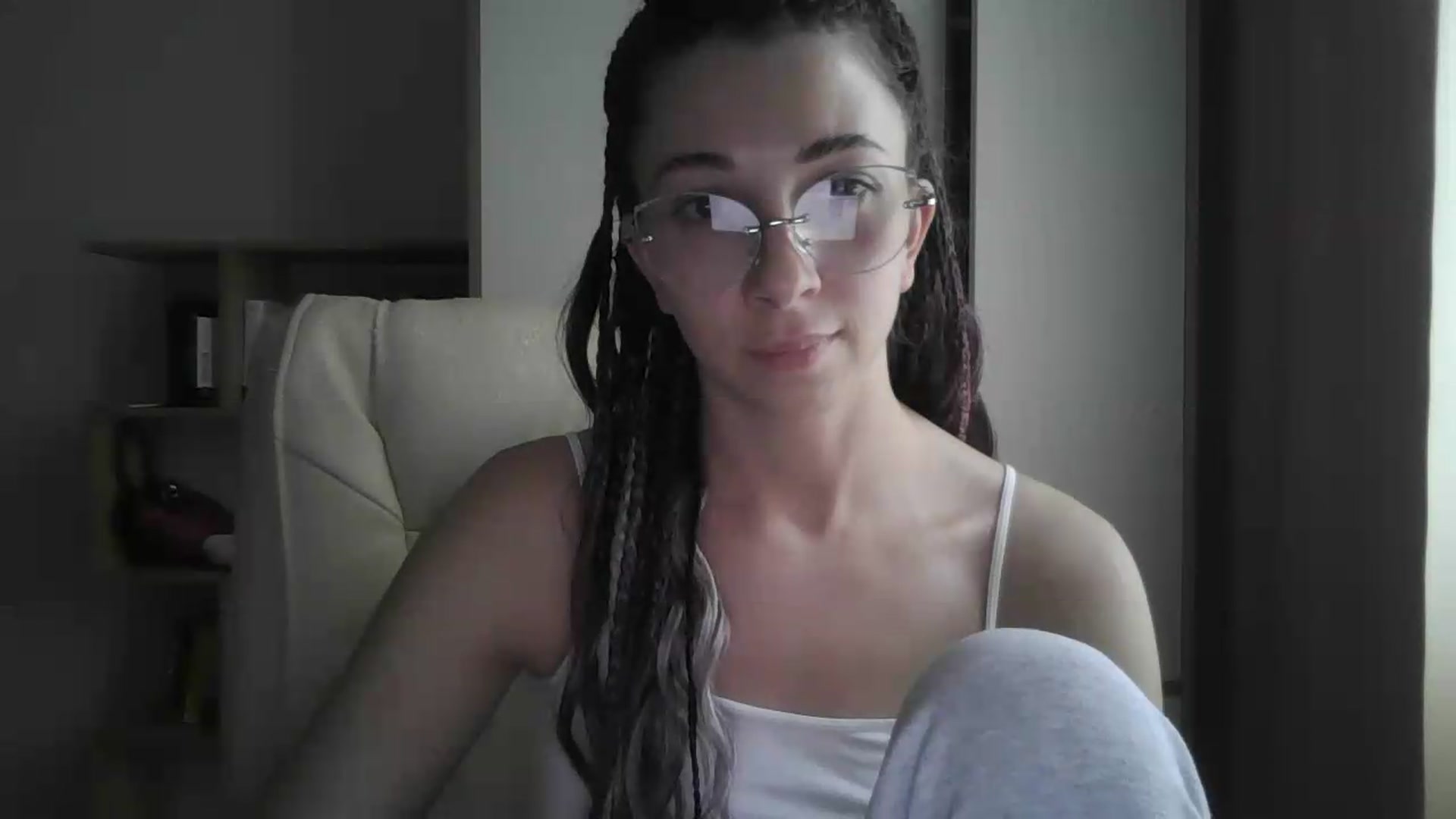 Gallery image thumbnail from VictoriaHayes's myfreecams stream on, 05/26/2026, 12:03 image 15 of 20