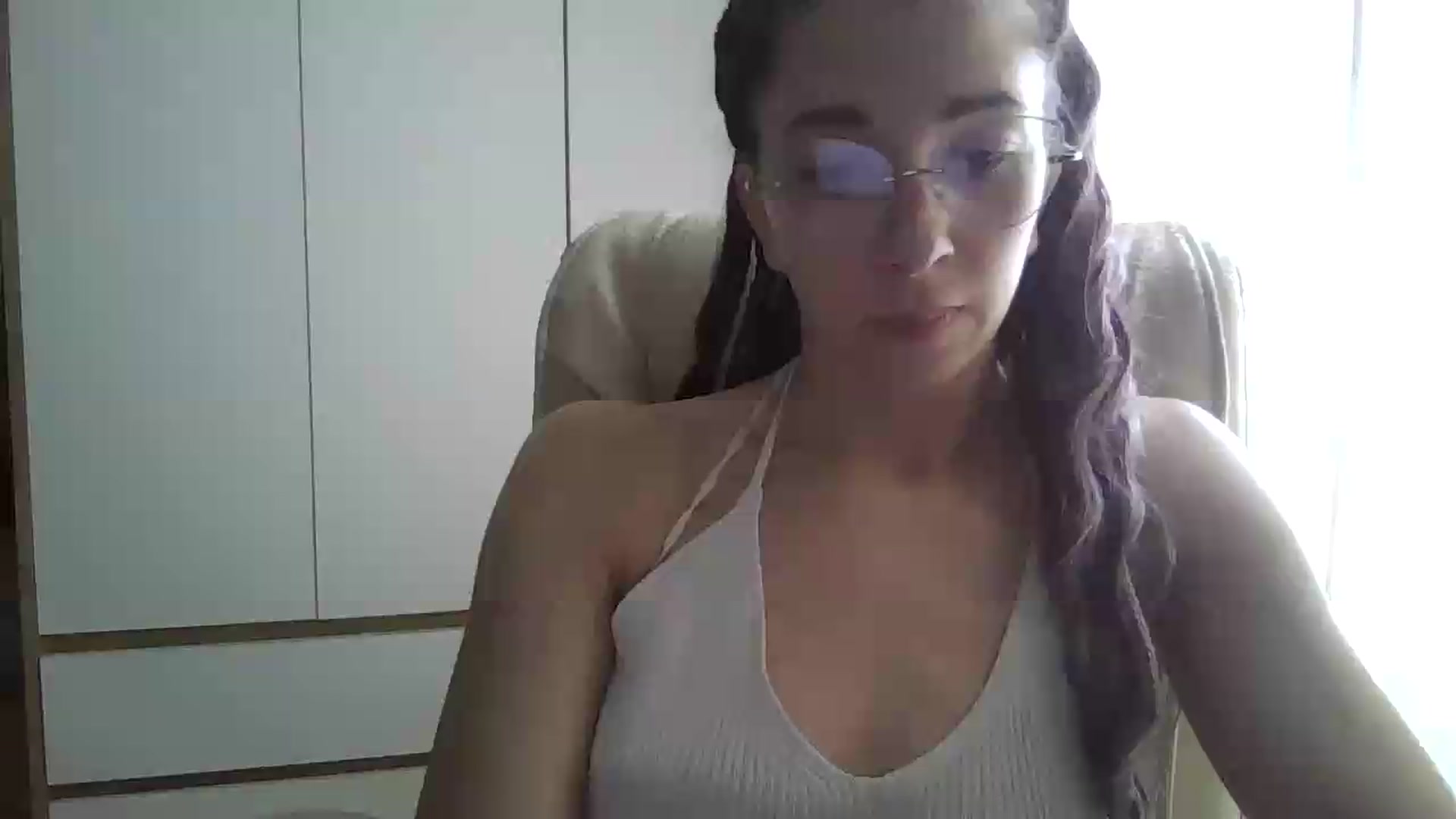 Gallery image thumbnail from VictoriaHayes's myfreecams stream on, 05/27/2026, 09:56 image 4 of 20