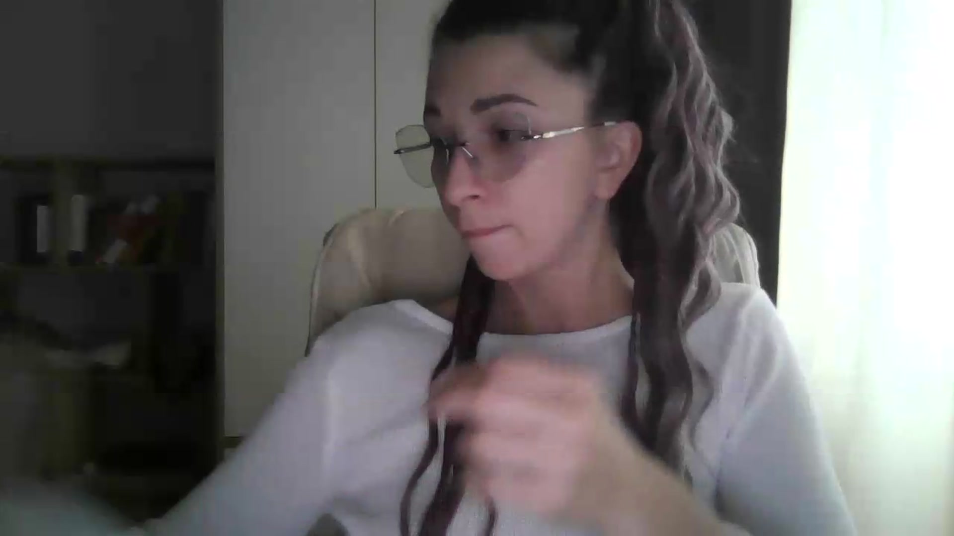 Gallery image thumbnail from VictoriaHayes's myfreecams stream on, 05/27/2026, 11:00 image 15 of 20