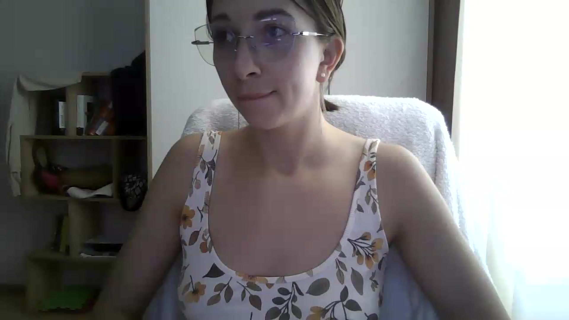 Gallery image thumbnail from VictoriaHayes's myfreecams stream on, 06/01/2026, 11:59 image 14 of 20