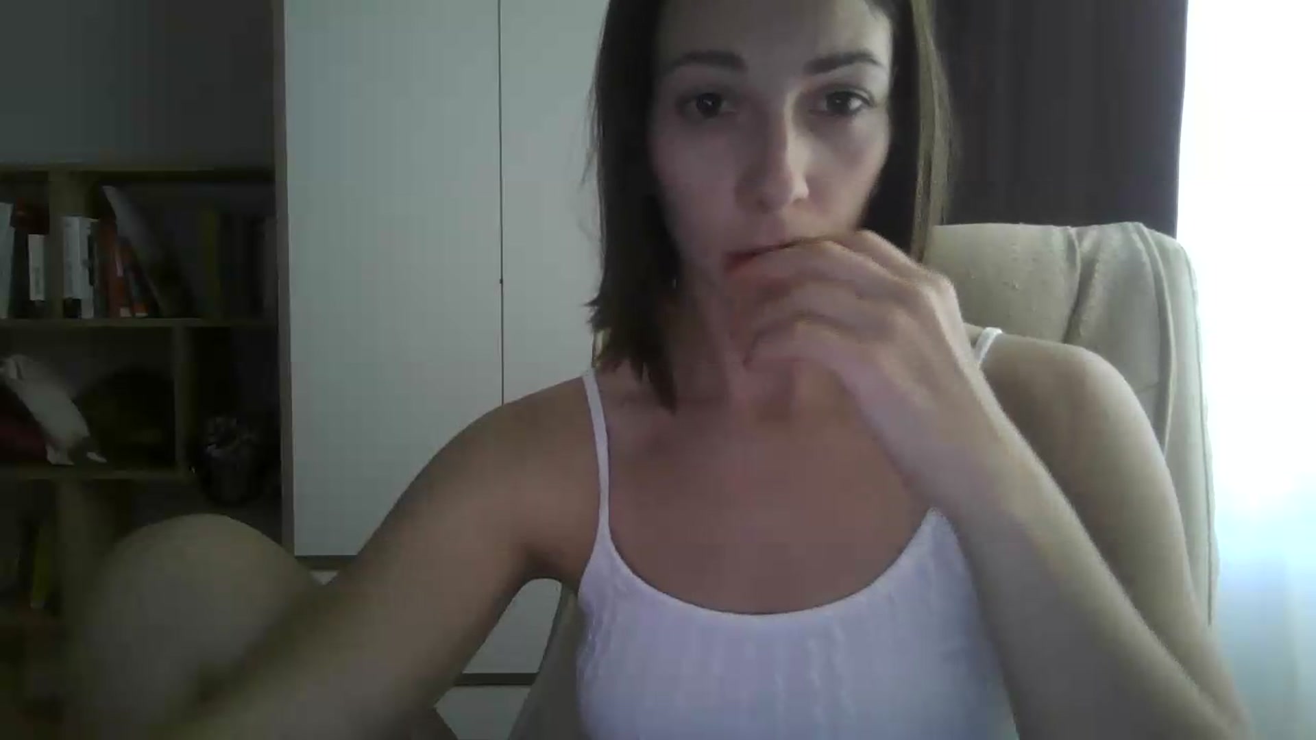 Gallery image thumbnail from VictoriaHayes's myfreecams stream on, 06/19/2026, 10:48 image 8 of 20