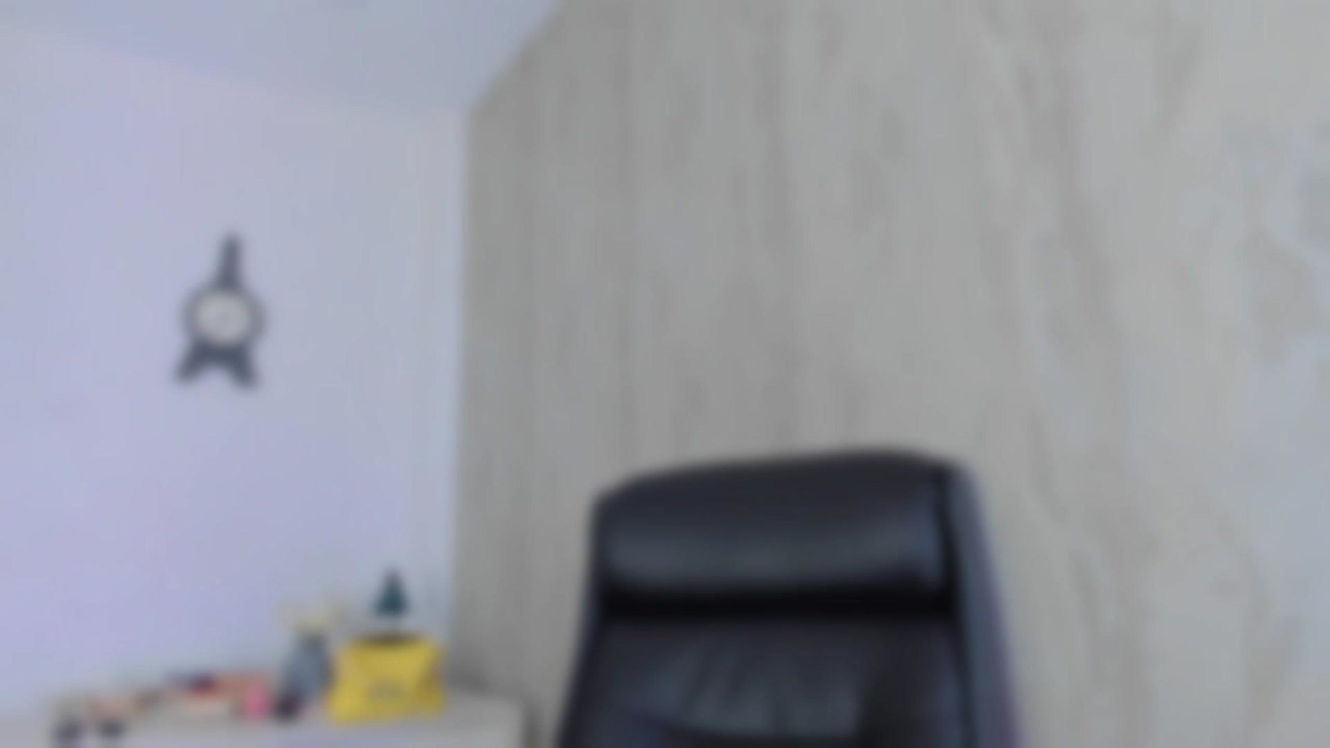 Gallery image thumbnail from VictoriaMilan's myfreecams stream on, 05/19/2023, 01:41 image 6 of 20