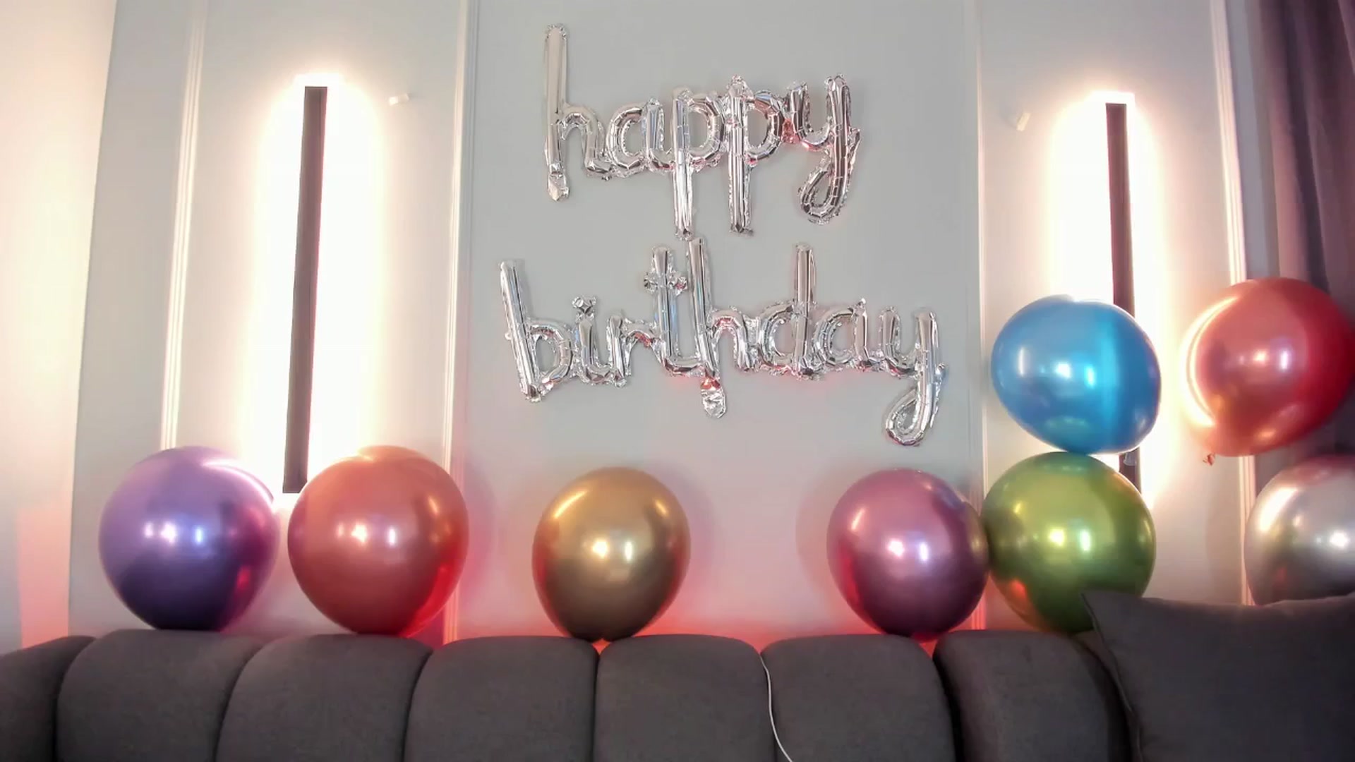 Gallery image thumbnail from VictoriaMilan's myfreecams stream on, 10/15/2024, 17:55 image 9 of 20