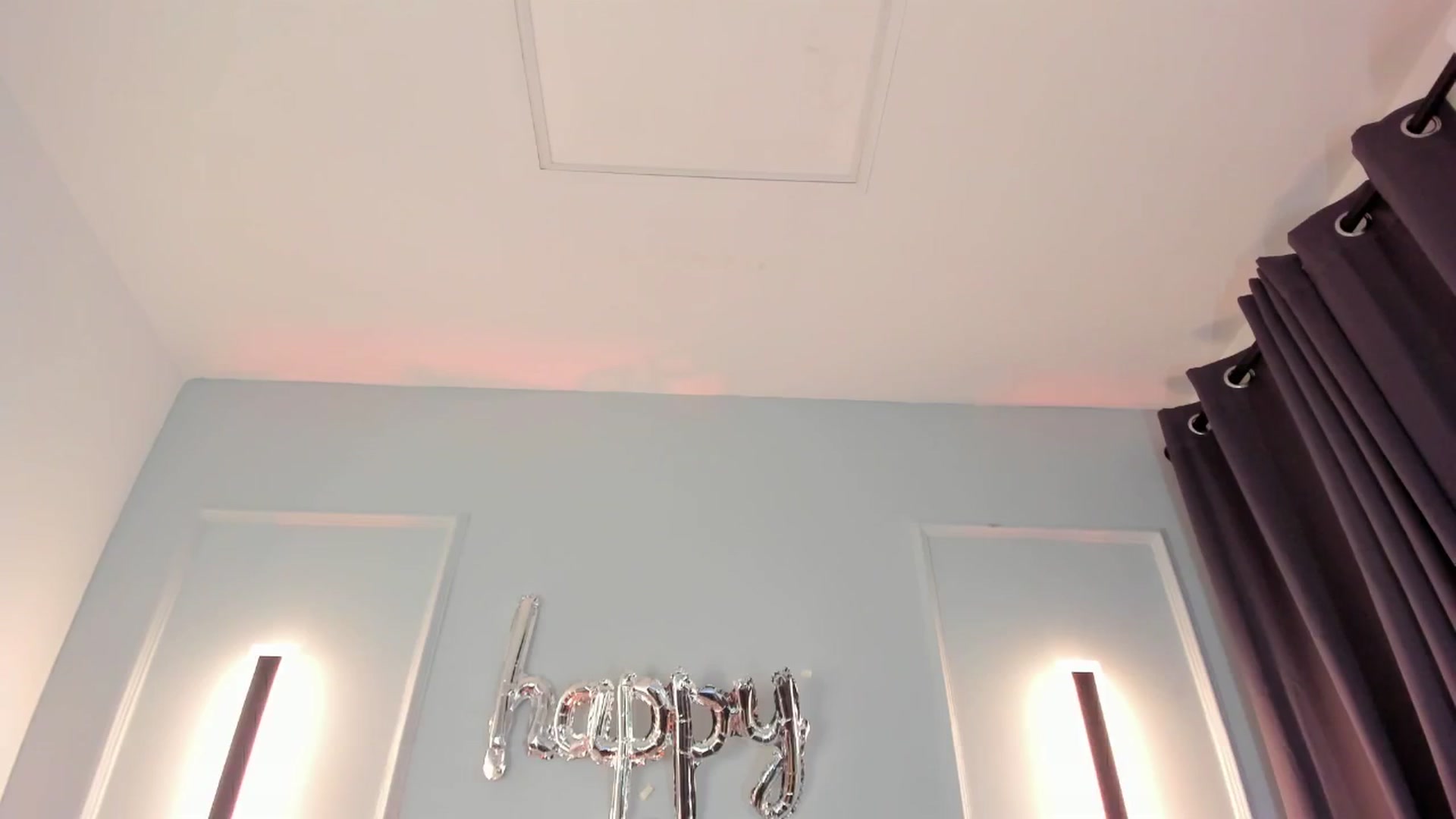 Gallery image thumbnail from VictoriaMilan's myfreecams stream on, 10/15/2024, 18:41 image 2 of 20