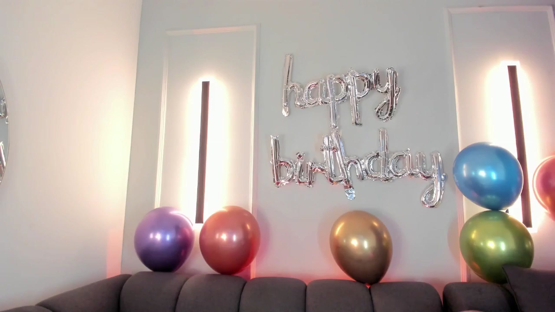 Gallery image thumbnail from VictoriaMilan's myfreecams stream on, 10/15/2024, 19:00 image 17 of 20