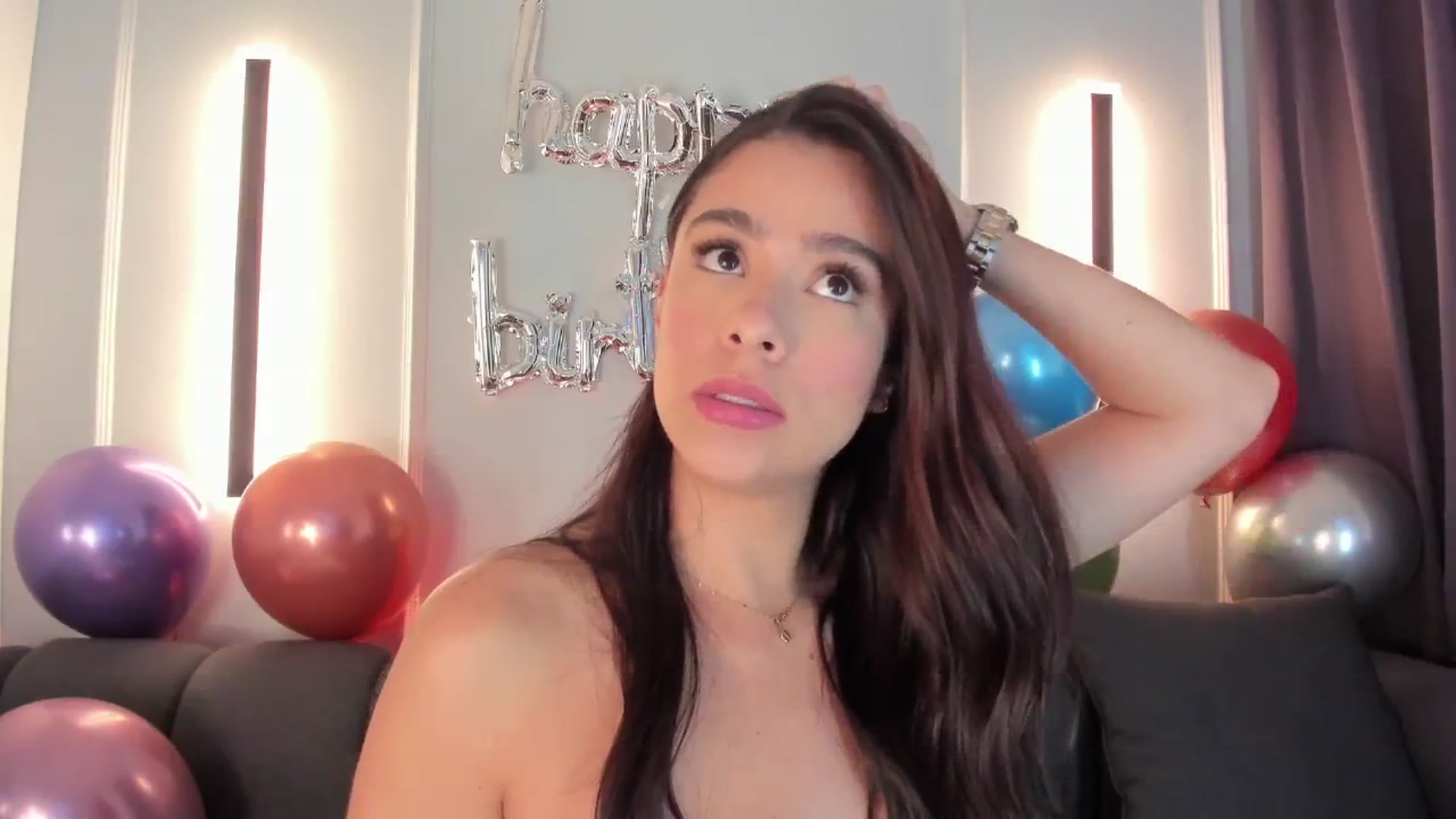 Gallery image thumbnail from VictoriaMilan's myfreecams stream on, 10/15/2024, 19:42 image 17 of 20