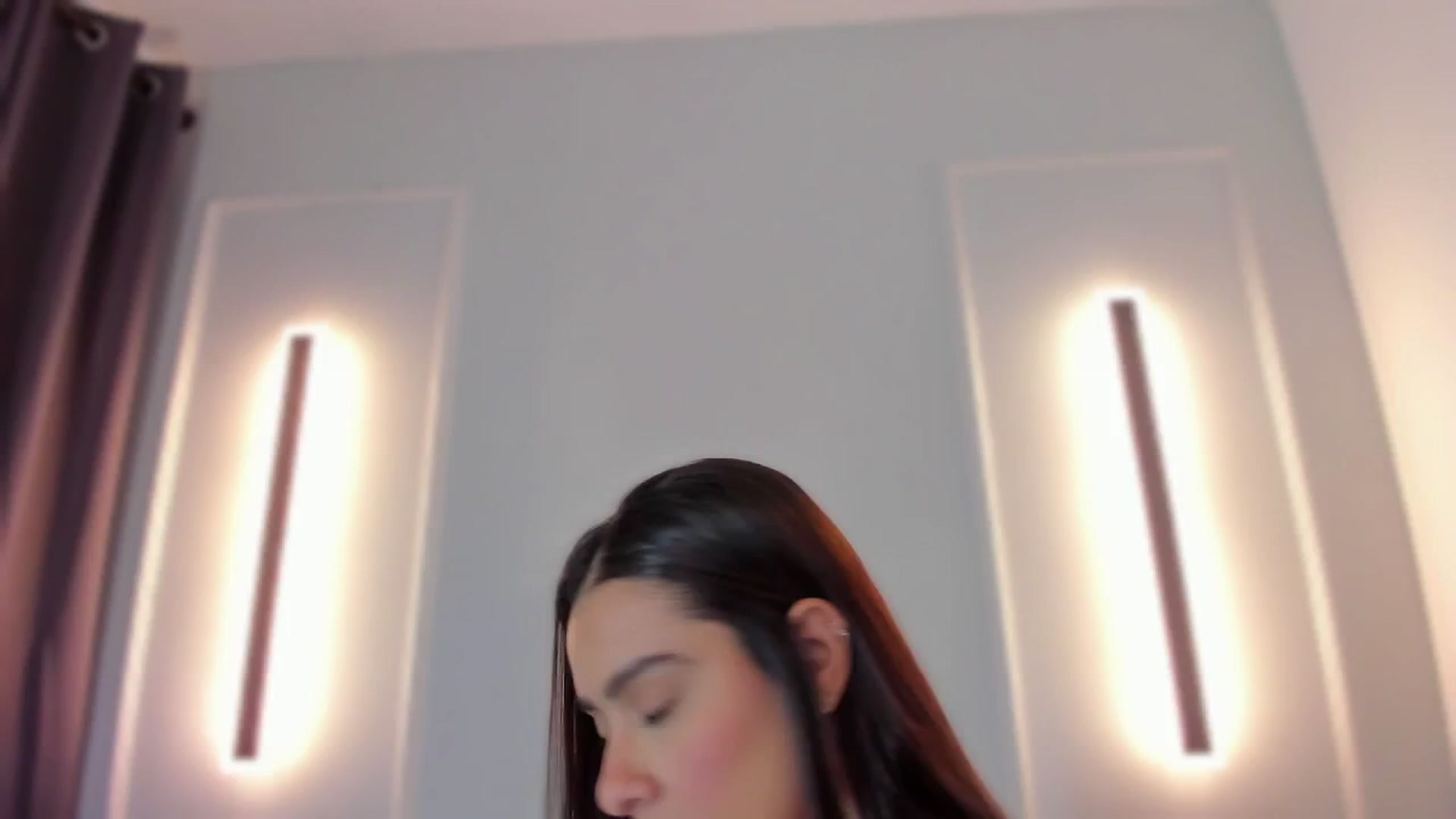 Gallery image thumbnail from VictoriaMilan's myfreecams stream on, 10/23/2024, 18:41 image 1 of 20