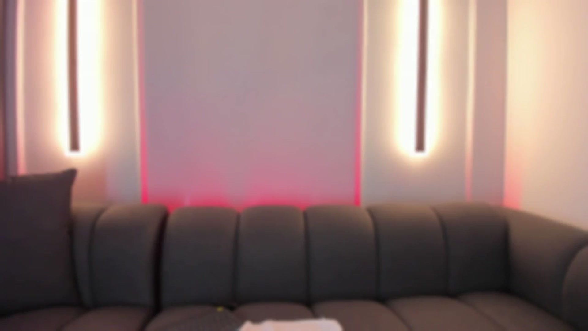 Gallery image thumbnail from VictoriaMilan's myfreecams stream on, 10/25/2024, 18:57 image 5 of 20