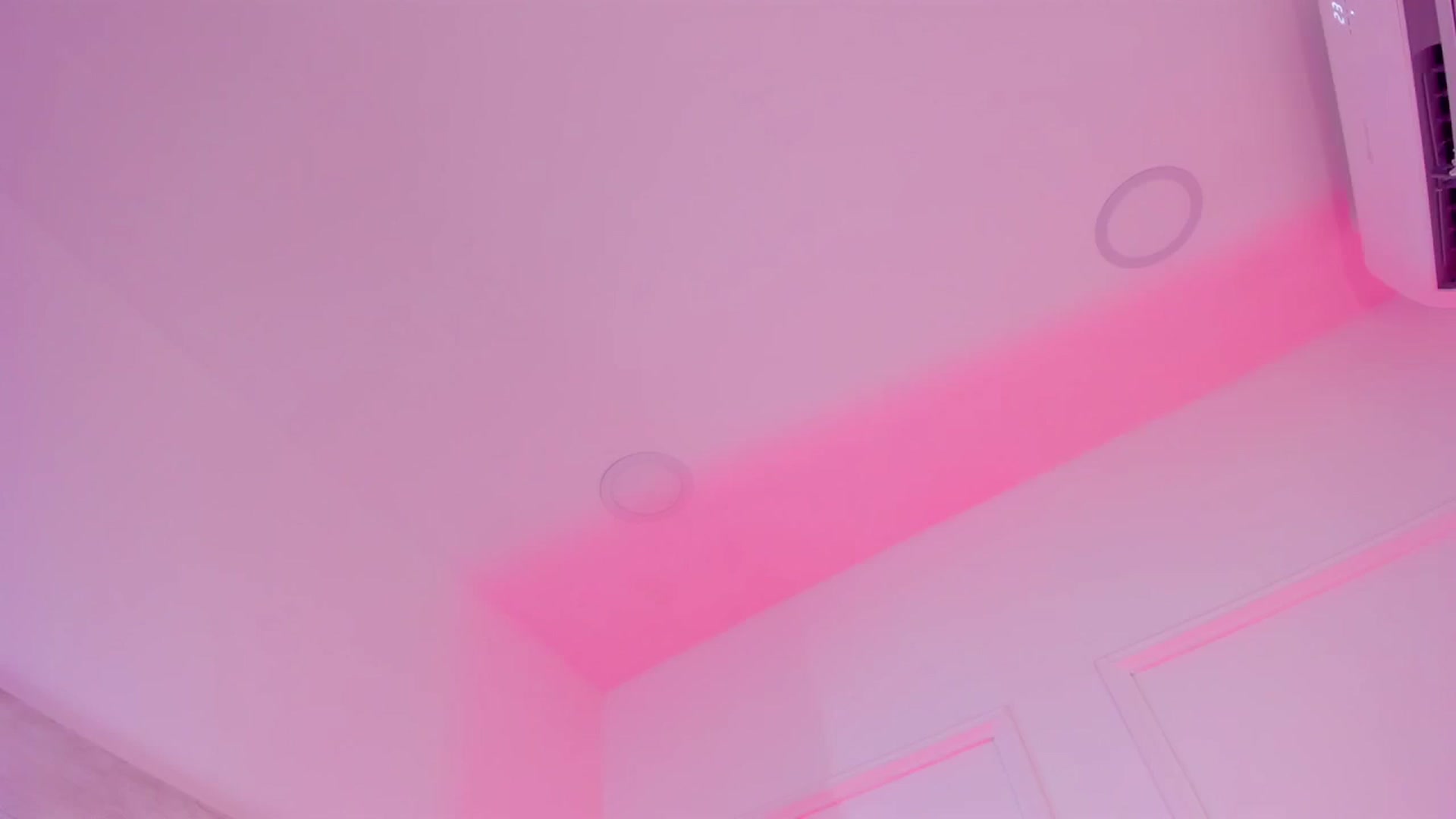 Gallery image thumbnail from VictoriaMilan's myfreecams stream on, 11/14/2024, 14:54 image 3 of 20