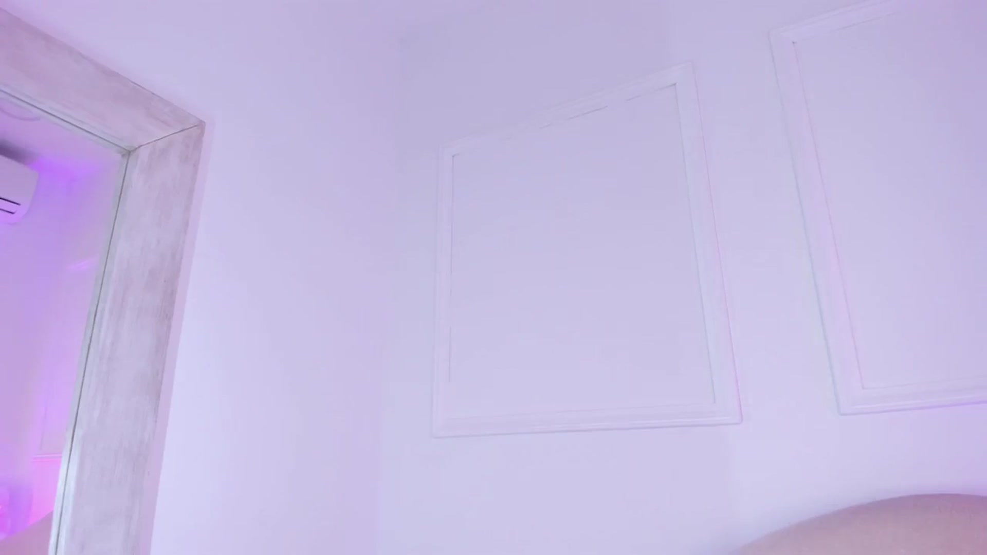 Gallery image thumbnail from VictoriaMilan's myfreecams stream on, 12/11/2024, 16:49 image 14 of 20