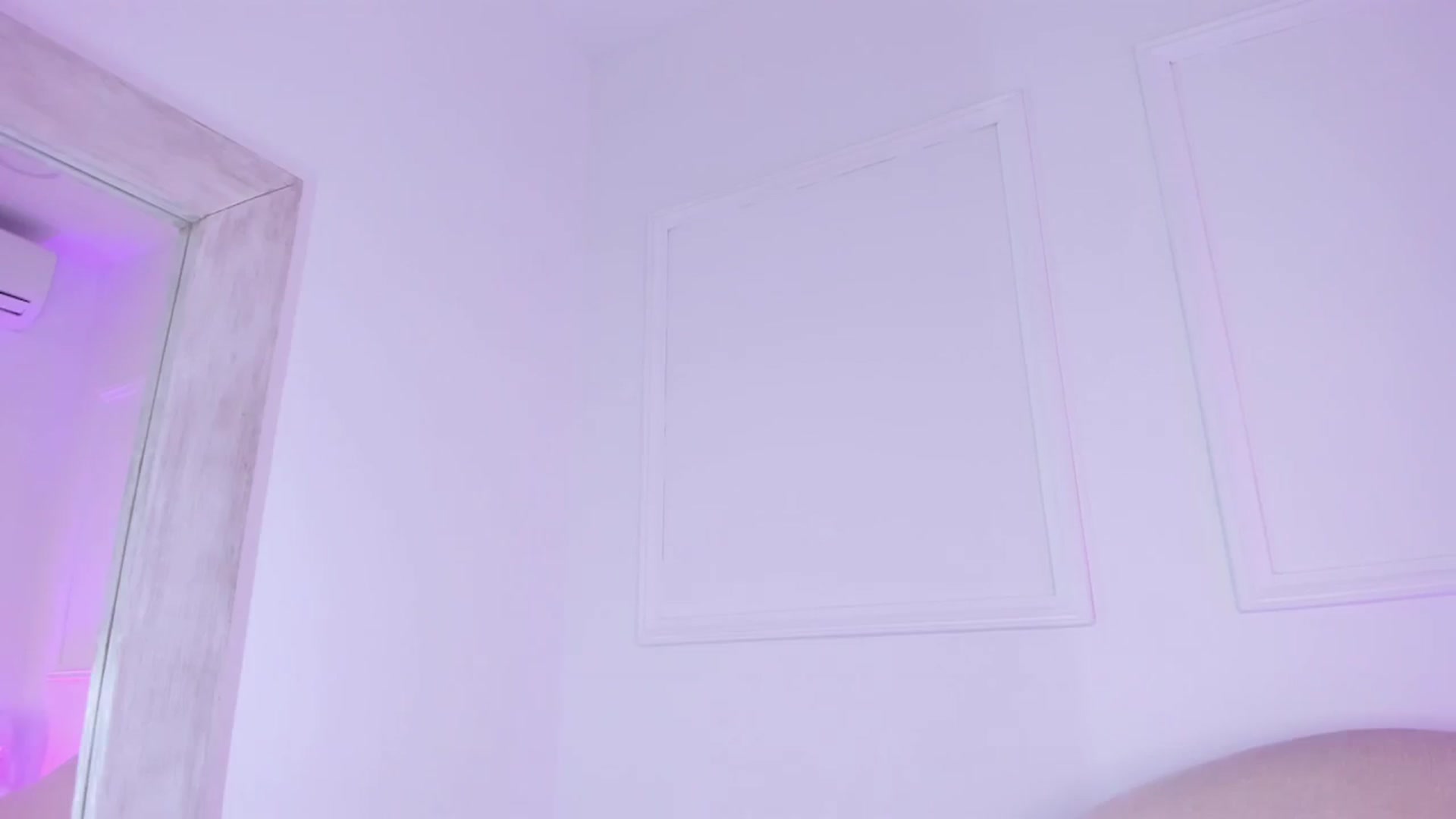 Gallery image thumbnail from VictoriaMilan's myfreecams stream on, 12/11/2024, 16:49 image 15 of 20