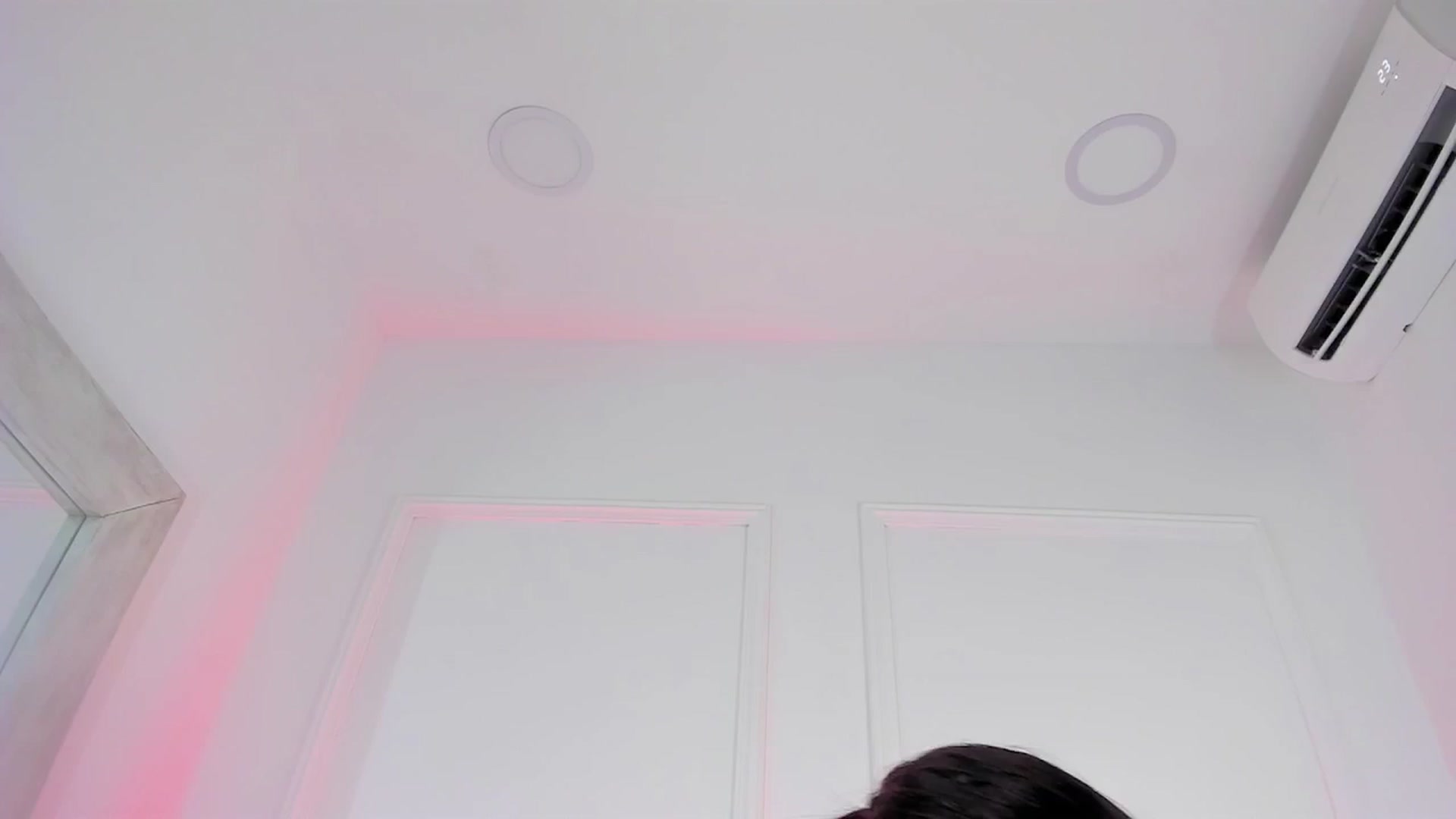 Gallery image thumbnail from VictoriaMilan's myfreecams stream on, 12/24/2024, 15:23 image 12 of 20