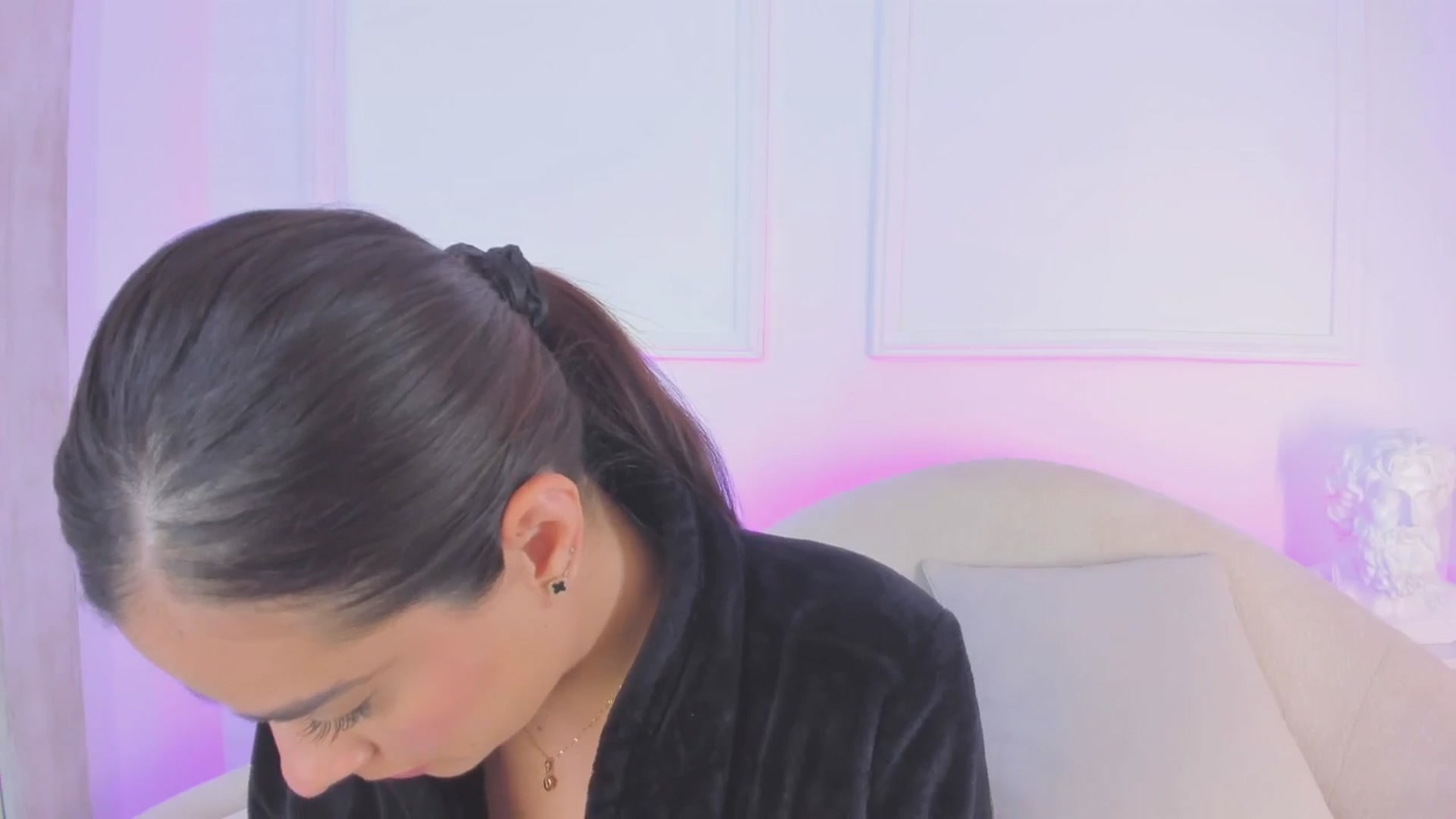 Gallery image thumbnail from VictoriaMilan's myfreecams stream on, 02/27/2025, 16:57 image 9 of 20