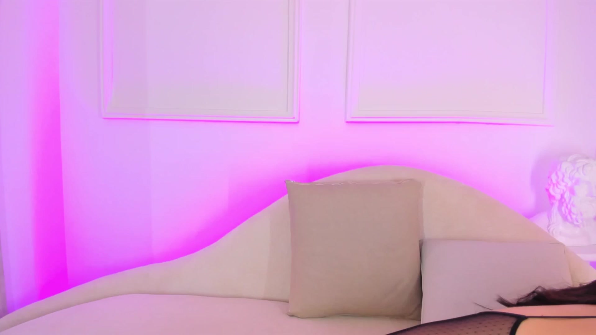 Gallery image thumbnail from VictoriaMilan's myfreecams stream on, 03/04/2025, 13:55 image 8 of 20