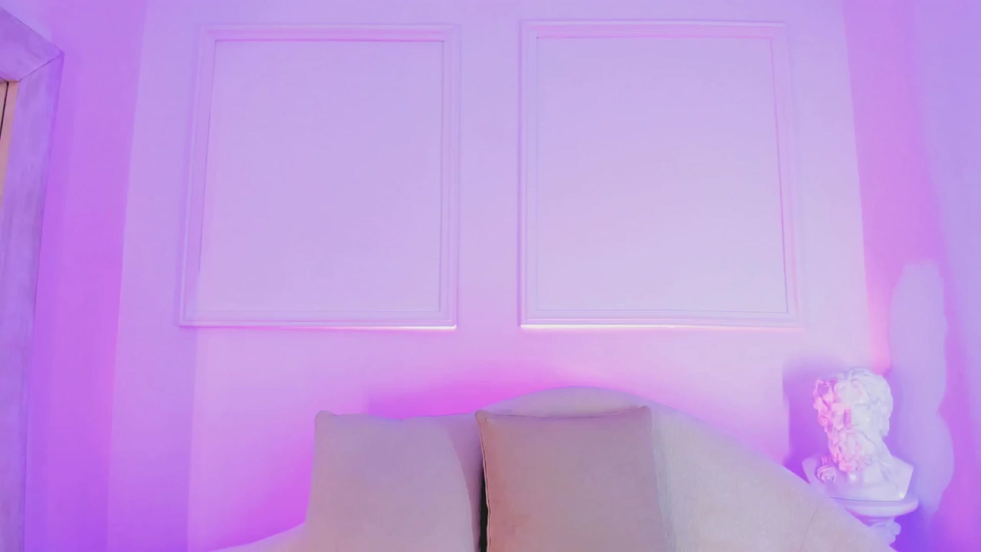 Gallery image thumbnail from VictoriaMilan's myfreecams stream on, 03/26/2025, 17:05 image 8 of 20