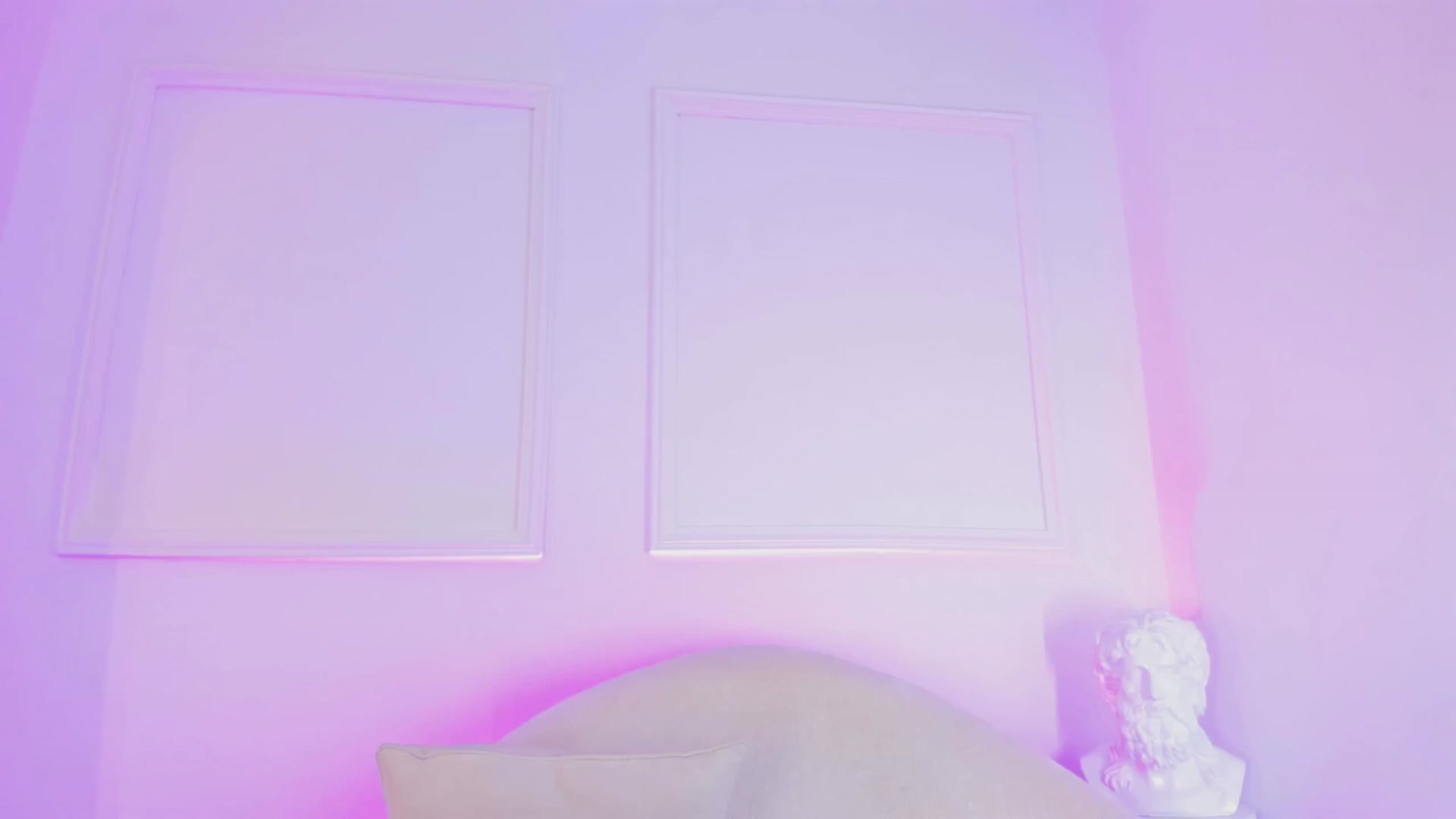 Gallery image thumbnail from VictoriaMilan's myfreecams stream on, 03/26/2025, 19:21 image 20 of 20