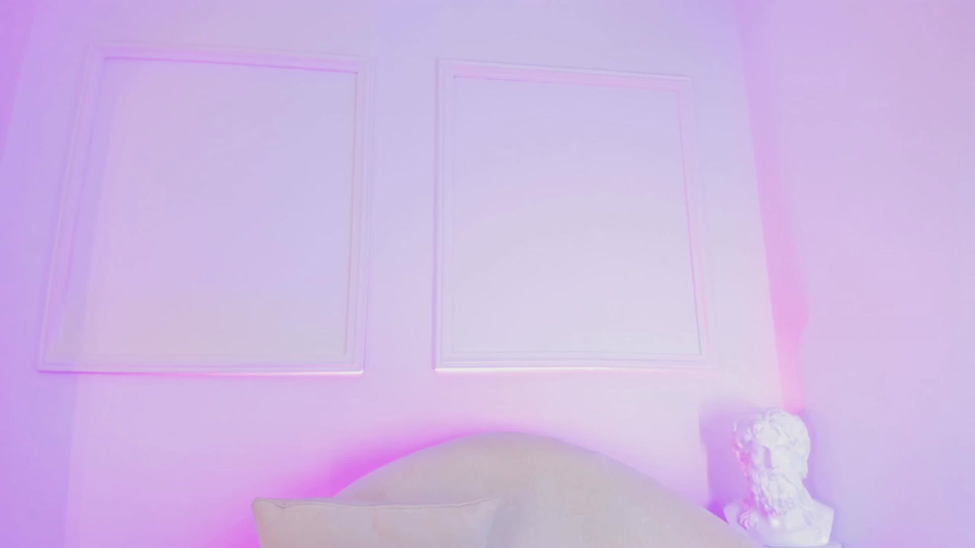 Gallery image thumbnail from VictoriaMilan's myfreecams stream on, 03/26/2025, 19:21 image 19 of 20