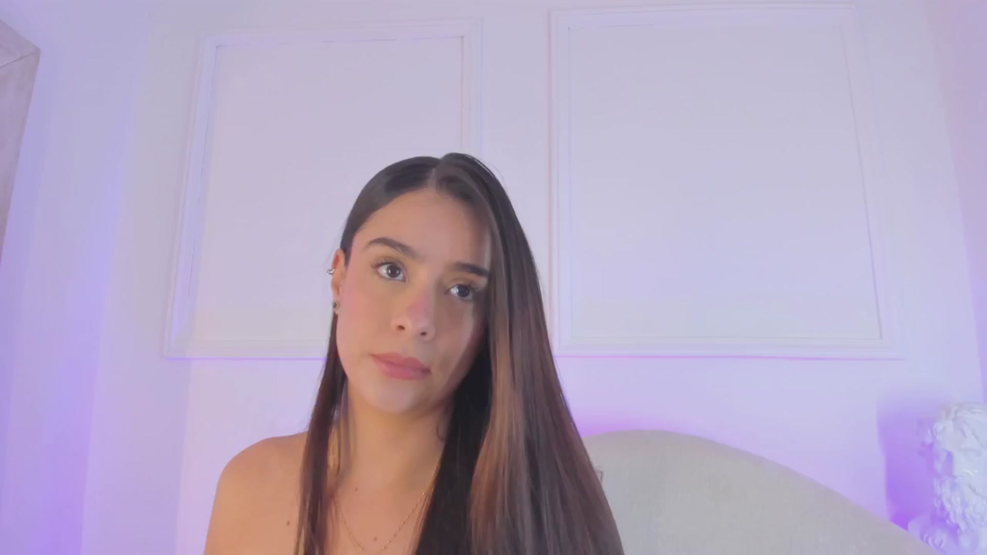 Gallery image thumbnail from VictoriaMilan's myfreecams stream on, 04/05/2025, 17:30 image 8 of 20