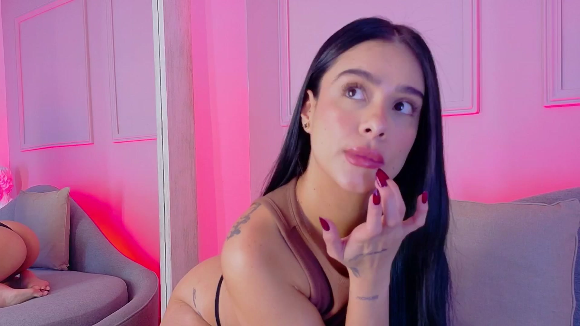 Gallery image thumbnail from VictoriaMilan's myfreecams stream on, 09/11/2025, 17:49 image 5 of 20