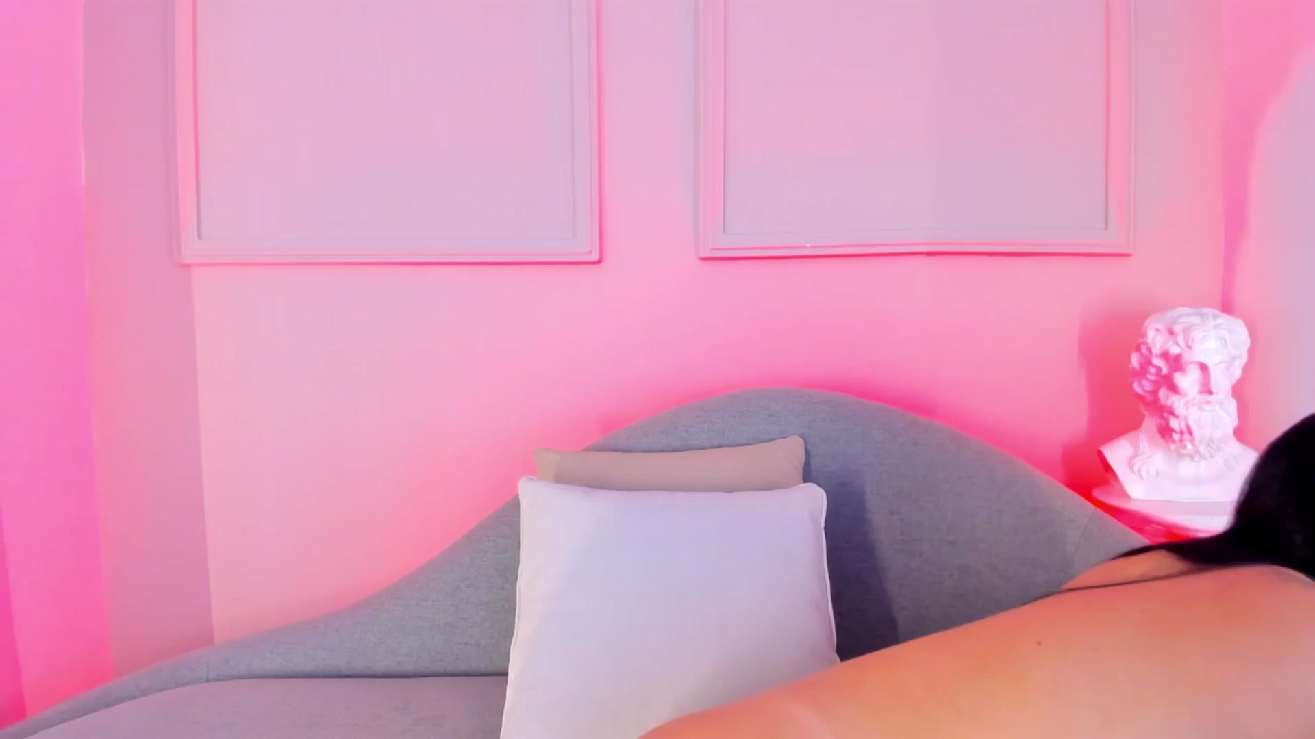 Gallery image thumbnail from VictoriaMilan's myfreecams stream on, 09/16/2025, 16:25 image 5 of 20