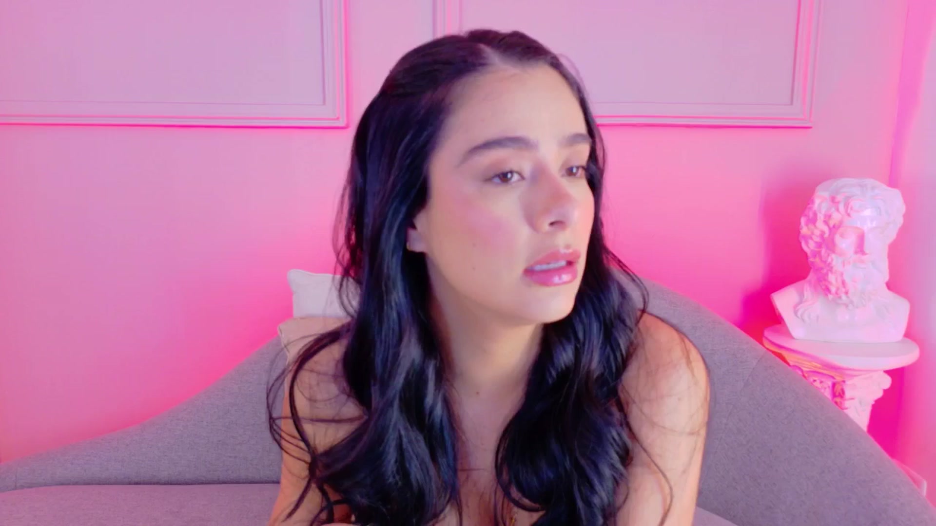 Gallery image thumbnail from VictoriaMilan's myfreecams stream on, 09/18/2025, 12:22 image 12 of 20