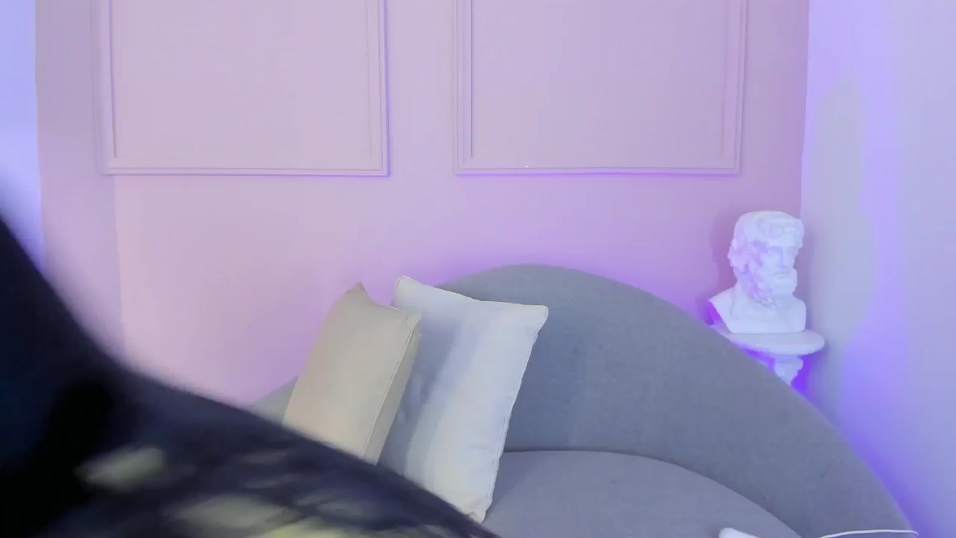 Gallery image thumbnail from VictoriaMilan's myfreecams stream on, 09/24/2025, 13:55 image 5 of 20