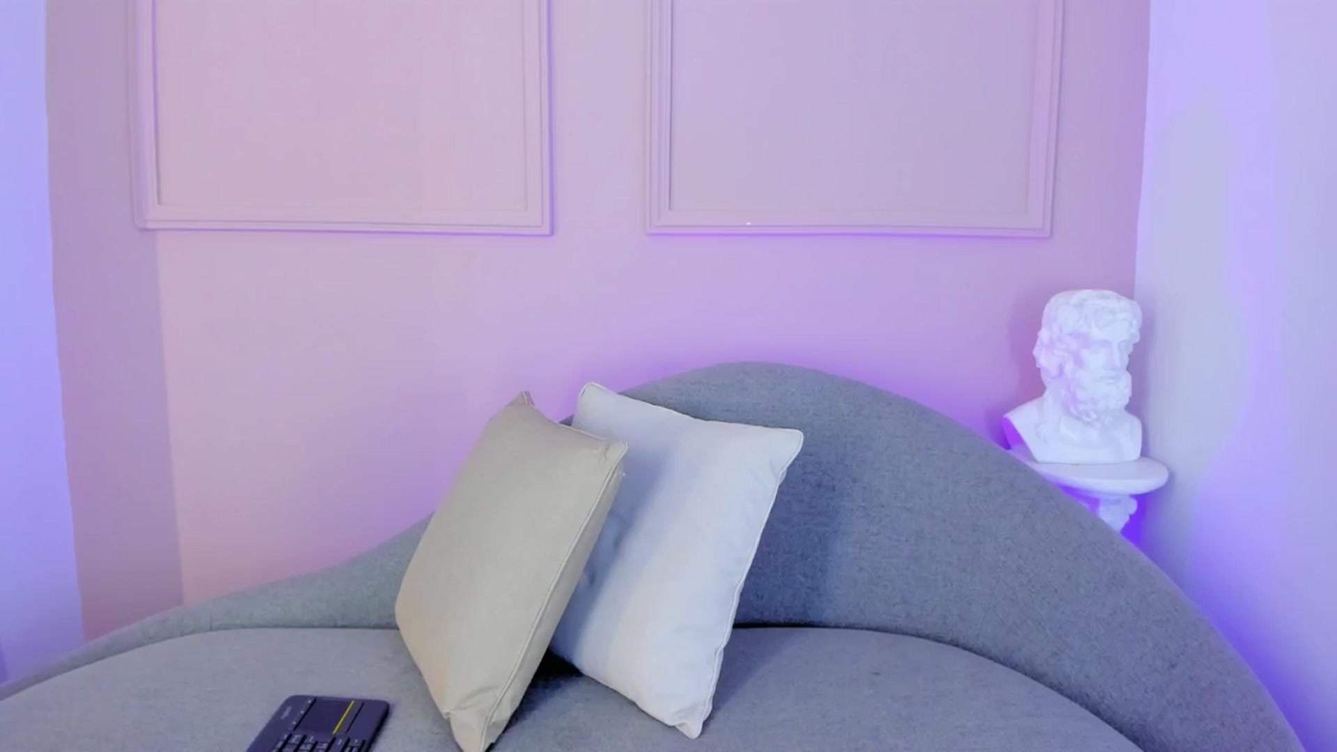 Gallery image thumbnail from VictoriaMilan's myfreecams stream on, 09/24/2025, 13:55 image 19 of 20