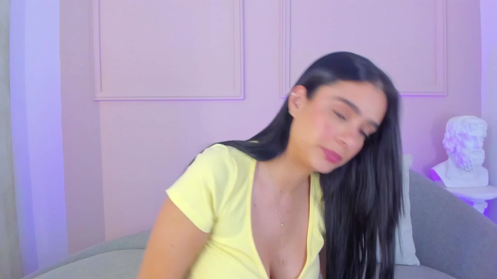 Gallery image thumbnail from VictoriaMilan's myfreecams stream on, 09/24/2025, 18:01 image 15 of 20