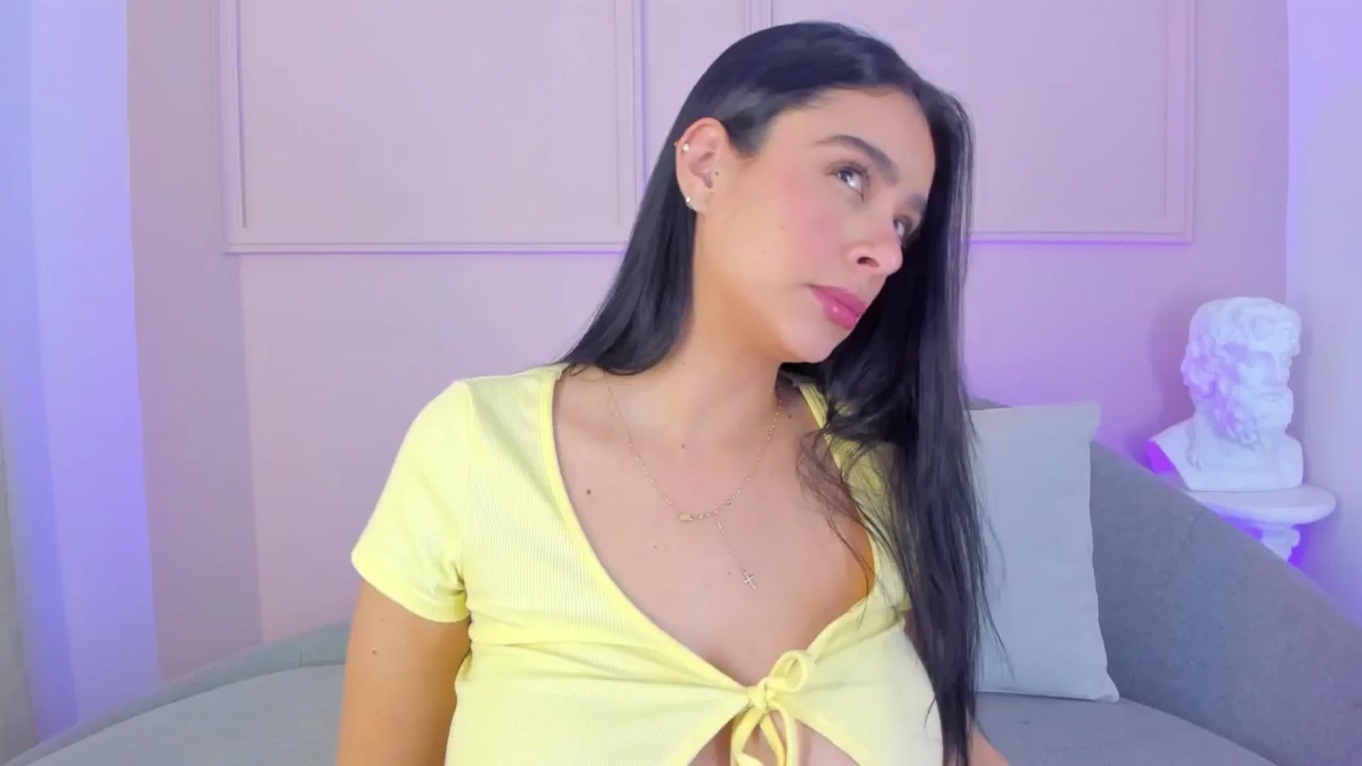 Gallery image thumbnail from VictoriaMilan's myfreecams stream on, 09/24/2025, 18:01 image 1 of 20