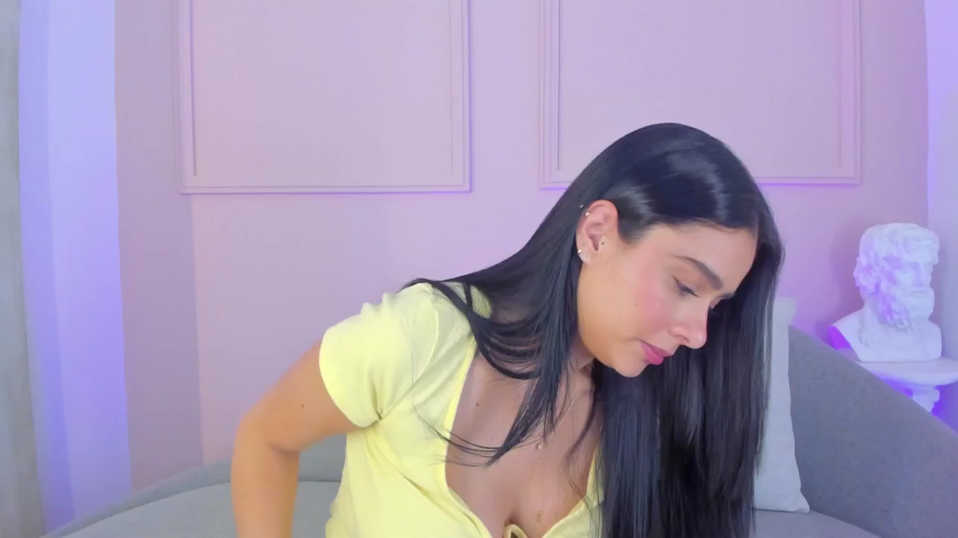 Gallery image thumbnail from VictoriaMilan's myfreecams stream on, 09/24/2025, 18:01 image 16 of 20