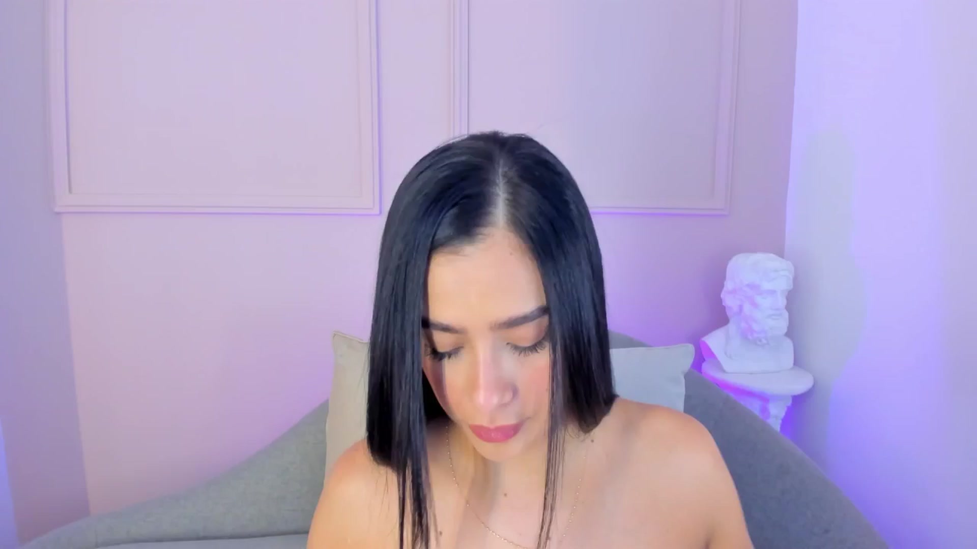 Gallery image thumbnail from VictoriaMilan's myfreecams stream on, 09/25/2025, 15:37 image 2 of 20