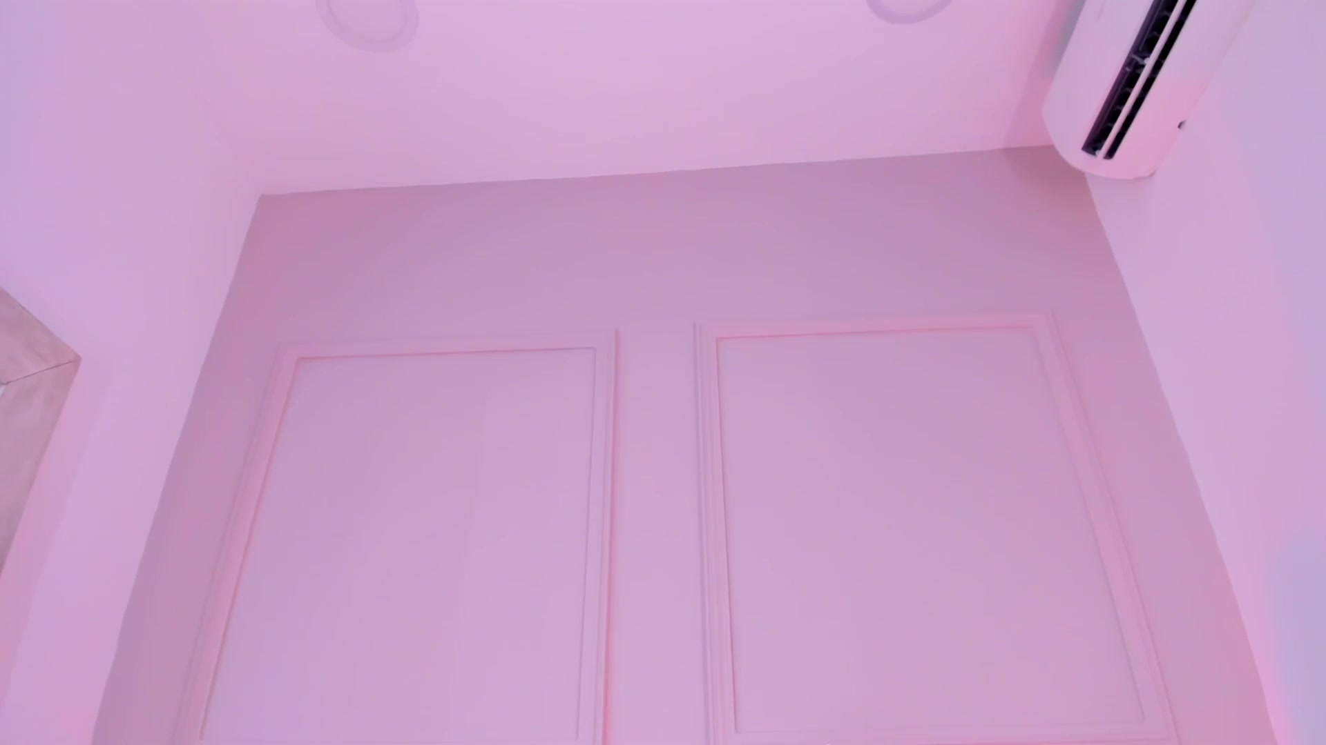 Gallery image thumbnail from VictoriaMilan's myfreecams stream on, 10/08/2025, 17:04 image 19 of 20