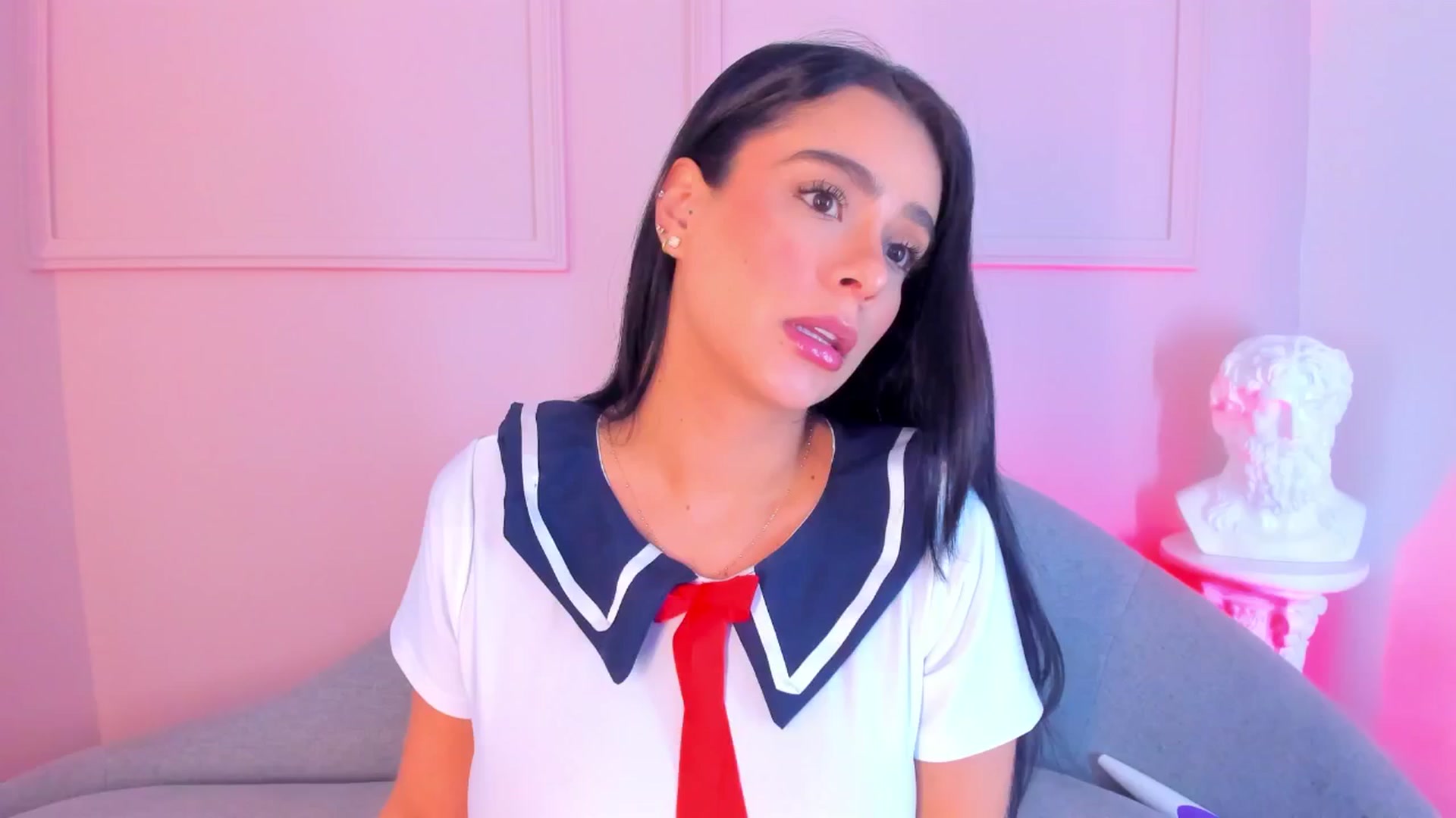 Gallery image thumbnail from VictoriaMilan's myfreecams stream on, 10/19/2025, 17:52 image 8 of 20