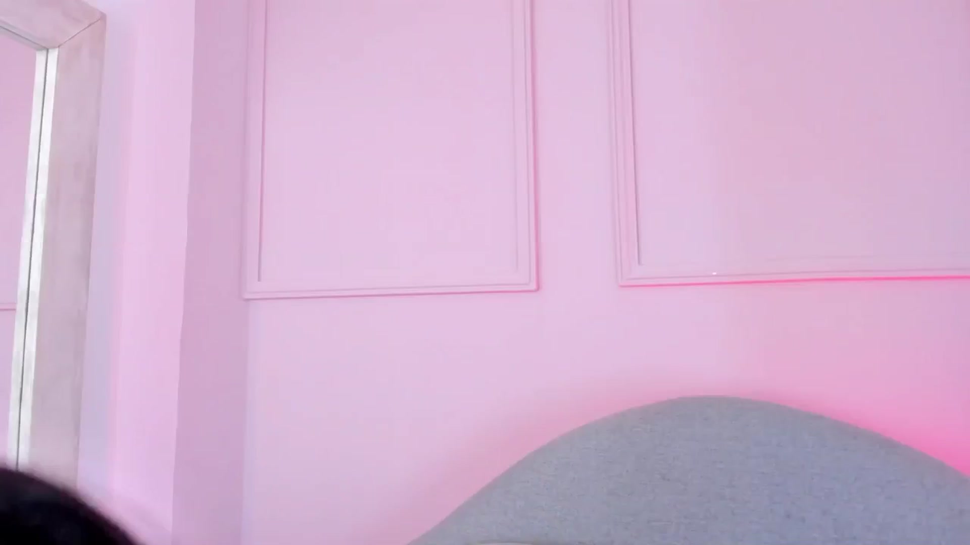 Gallery image thumbnail from VictoriaMilan's myfreecams stream on, 10/22/2025, 17:27 image 19 of 20