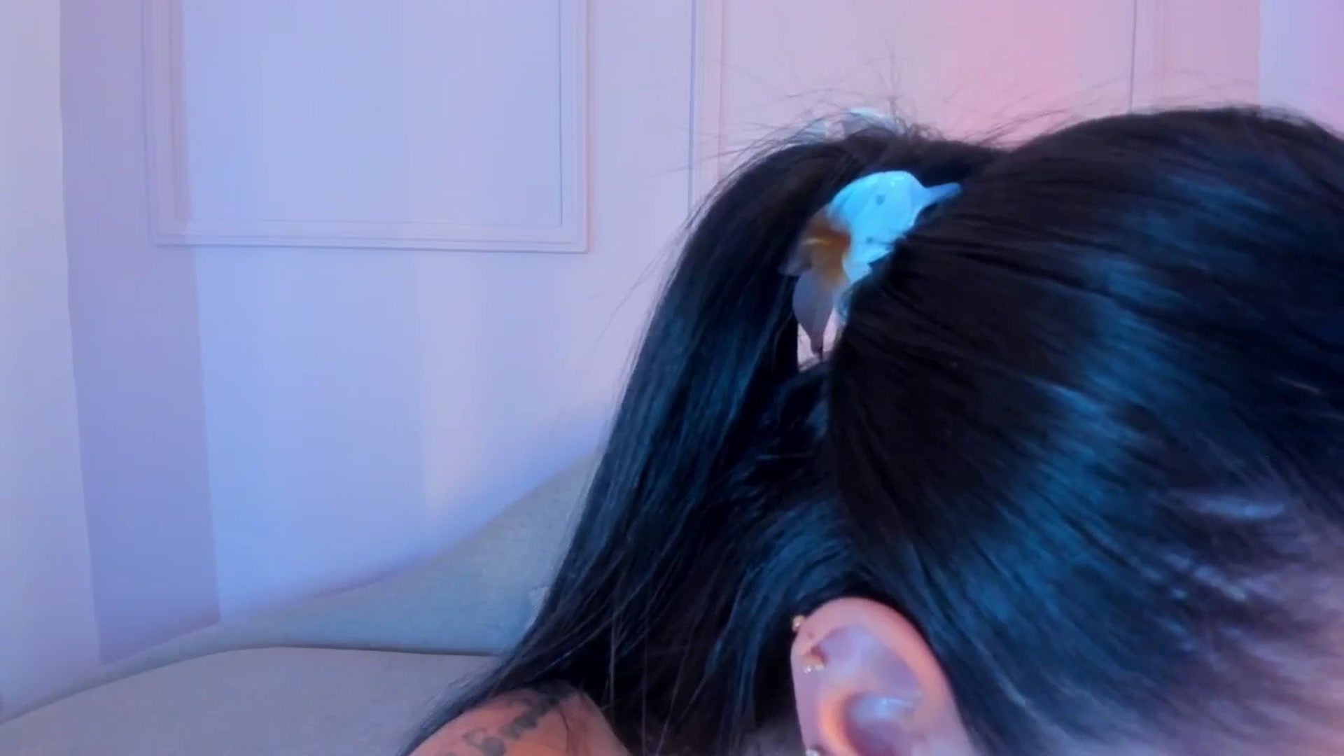 Gallery image thumbnail from VictoriaMilan's myfreecams stream on, 10/25/2025, 17:43 image 11 of 20