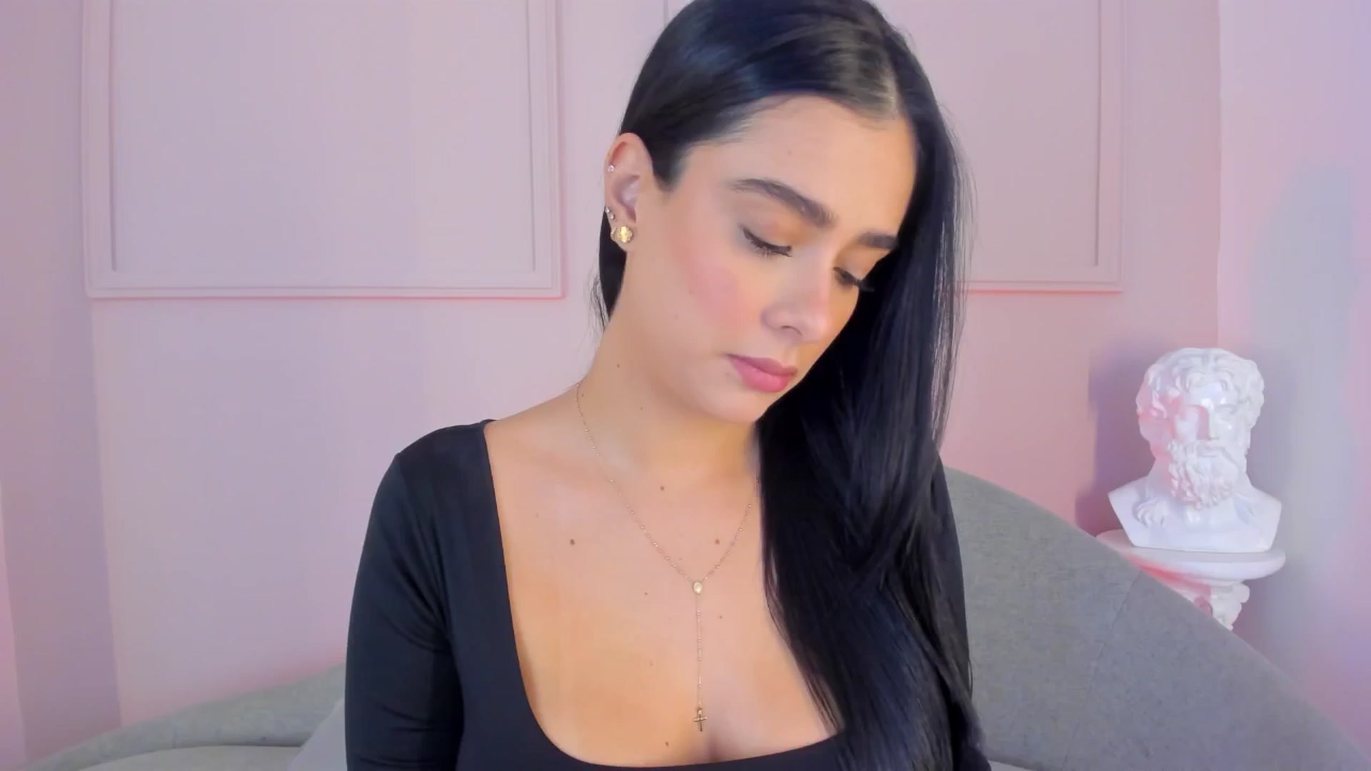 Gallery image thumbnail from VictoriaMilan's myfreecams stream on, 10/30/2025, 15:57 image 7 of 20