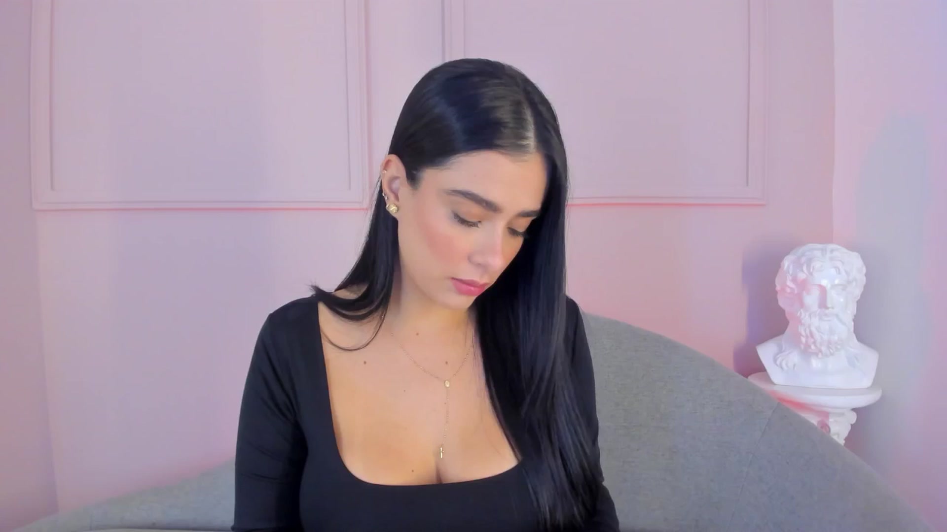 Gallery image thumbnail from VictoriaMilan's myfreecams stream on, 10/30/2025, 15:57 image 3 of 20