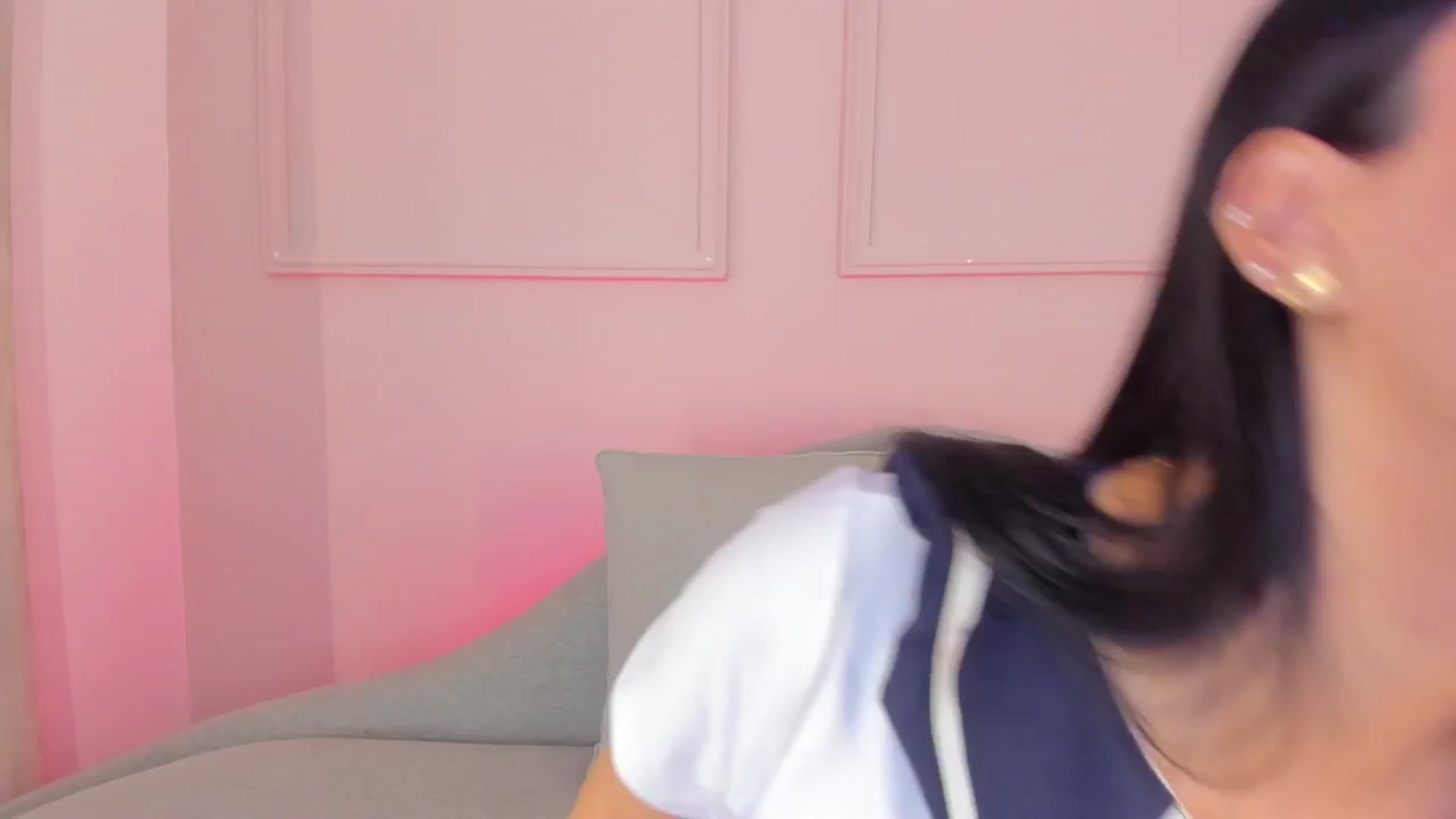 Gallery image thumbnail from VictoriaMilan's myfreecams stream on, 11/04/2025, 14:34 image 19 of 20