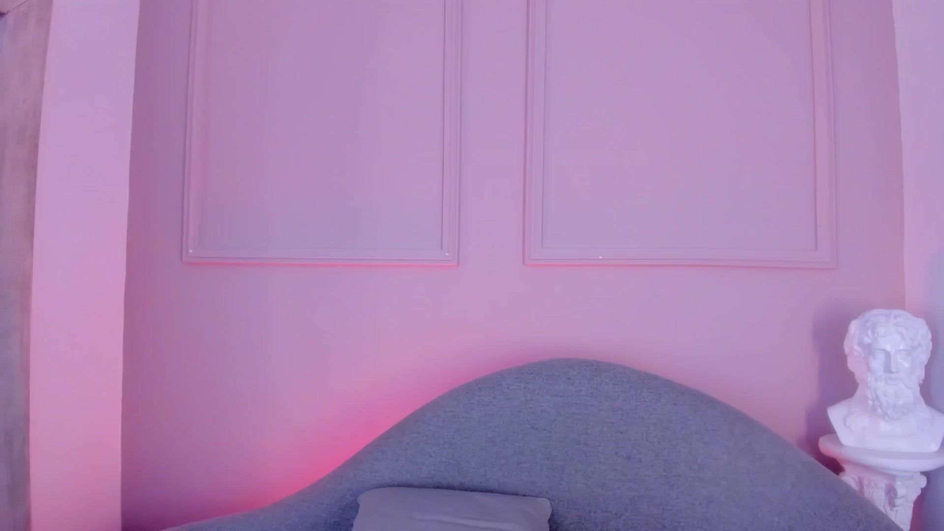 Gallery image thumbnail from VictoriaMilan's myfreecams stream on, 11/04/2025, 16:56 image 18 of 20