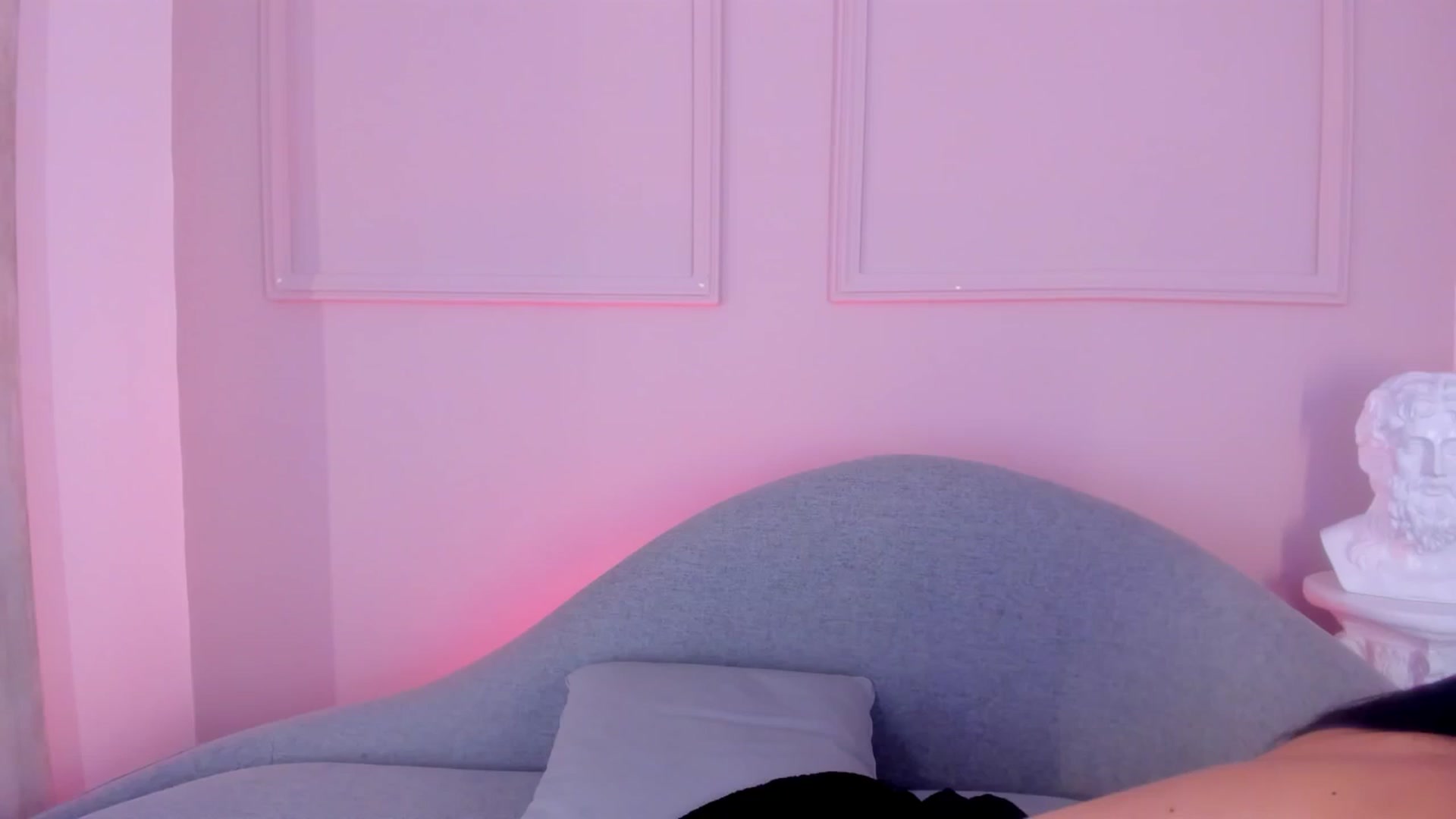 Gallery image thumbnail from VictoriaMilan's myfreecams stream on, 11/04/2025, 16:56 image 19 of 20