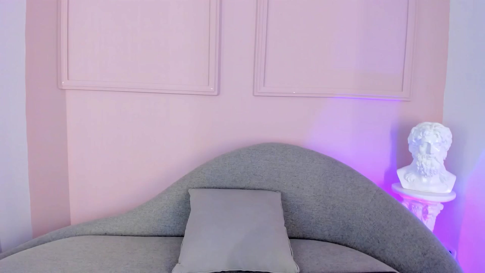 Gallery image thumbnail from VictoriaMilan's myfreecams stream on, 11/09/2025, 16:49 image 2 of 20