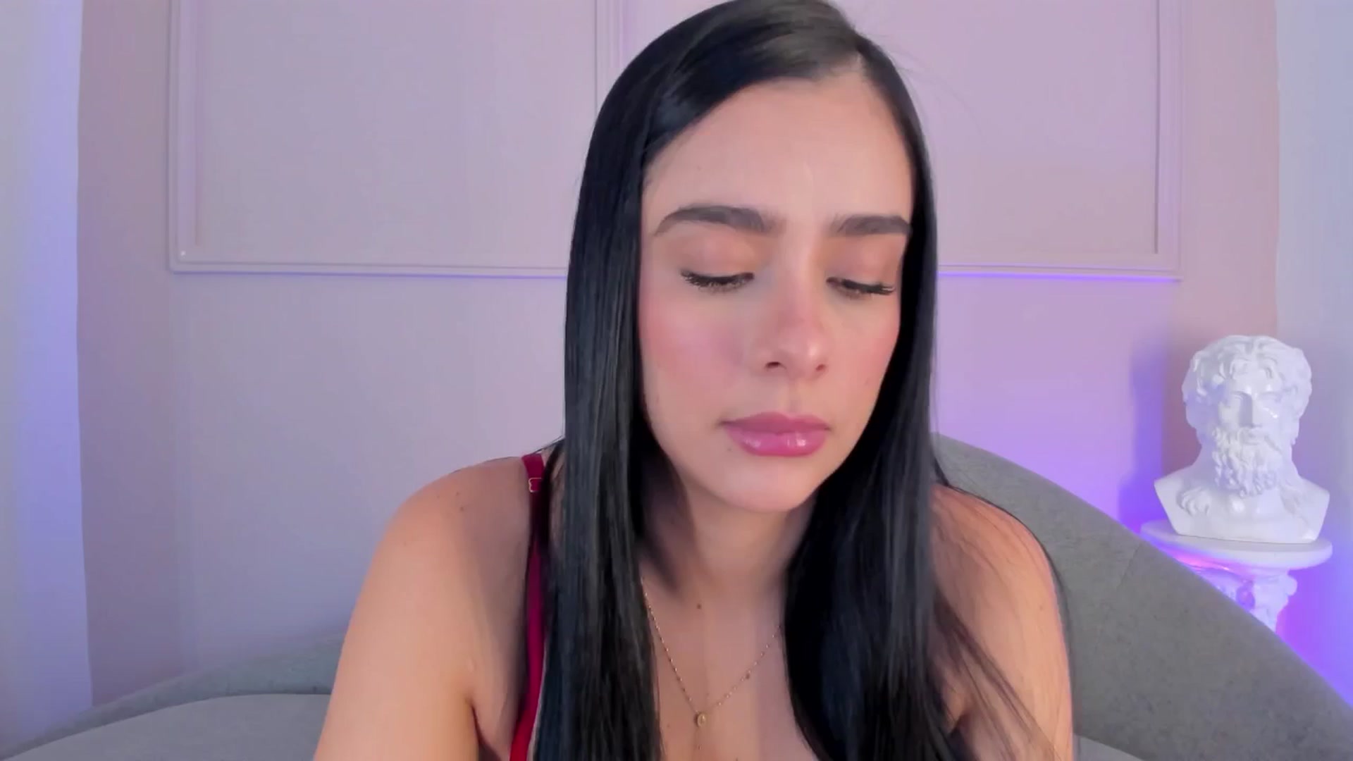 Gallery image thumbnail from VictoriaMilan's myfreecams stream on, 11/10/2025, 16:54 image 1 of 20