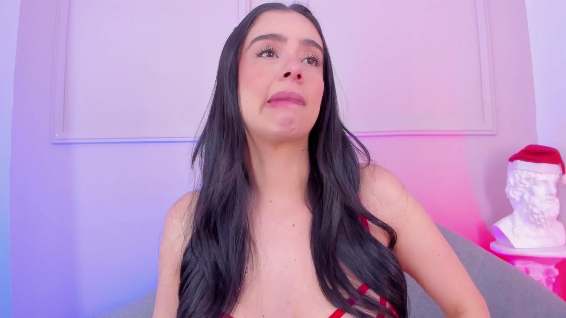 Gallery image thumbnail from VictoriaMilan's myfreecams stream on, 12/27/2025, 18:45 image 3 of 20