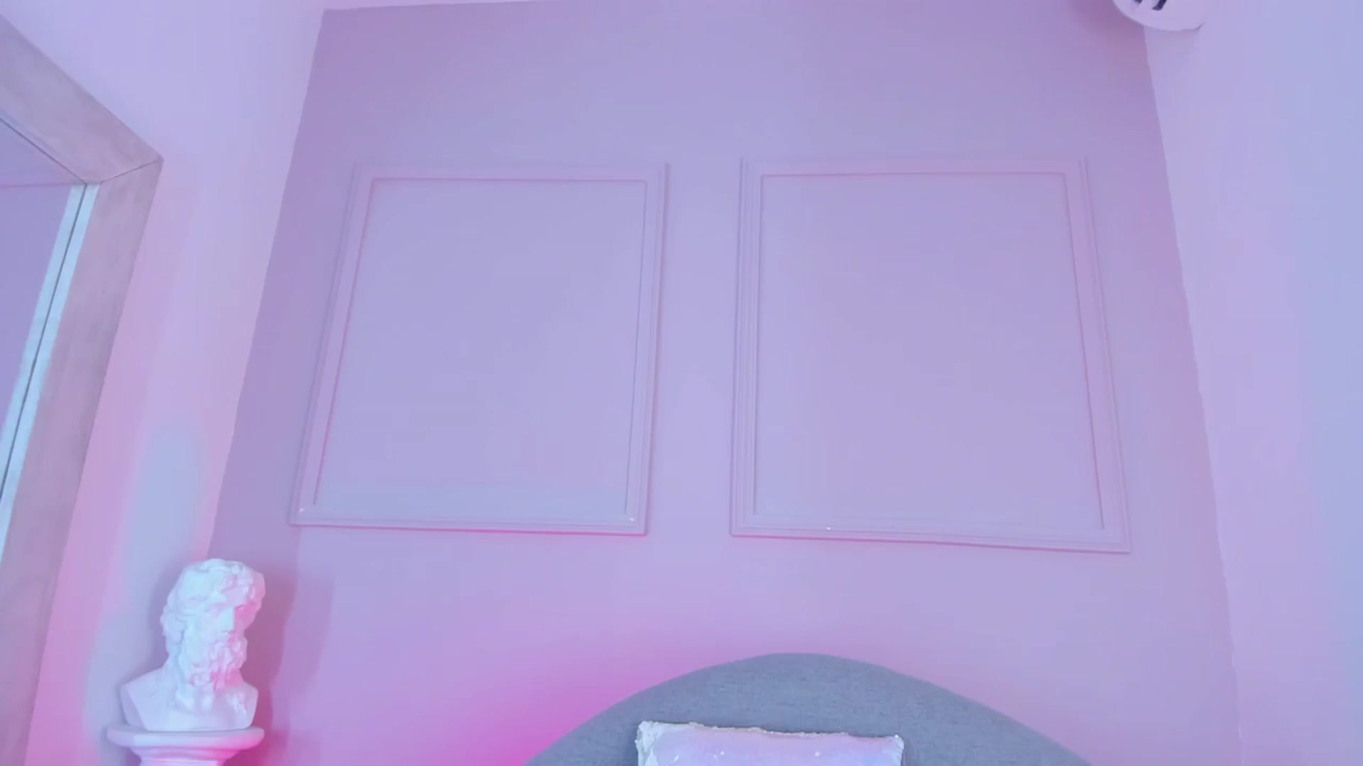 Gallery image thumbnail from VictoriaMilan's myfreecams stream on, 03/17/2026, 19:05 image 15 of 20