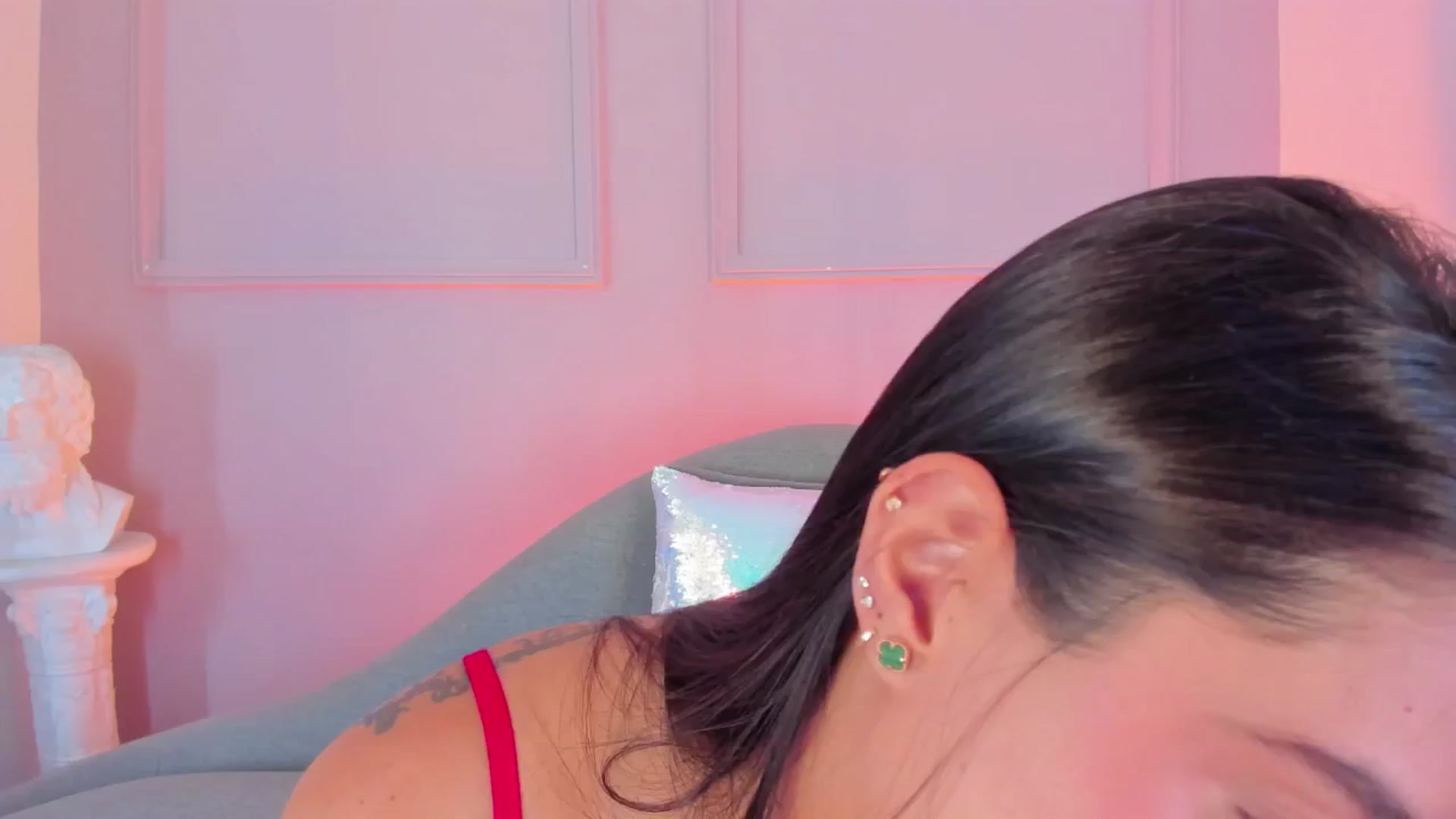 Gallery image thumbnail from VictoriaMilan's myfreecams stream on, 04/04/2026, 18:40 image 20 of 20