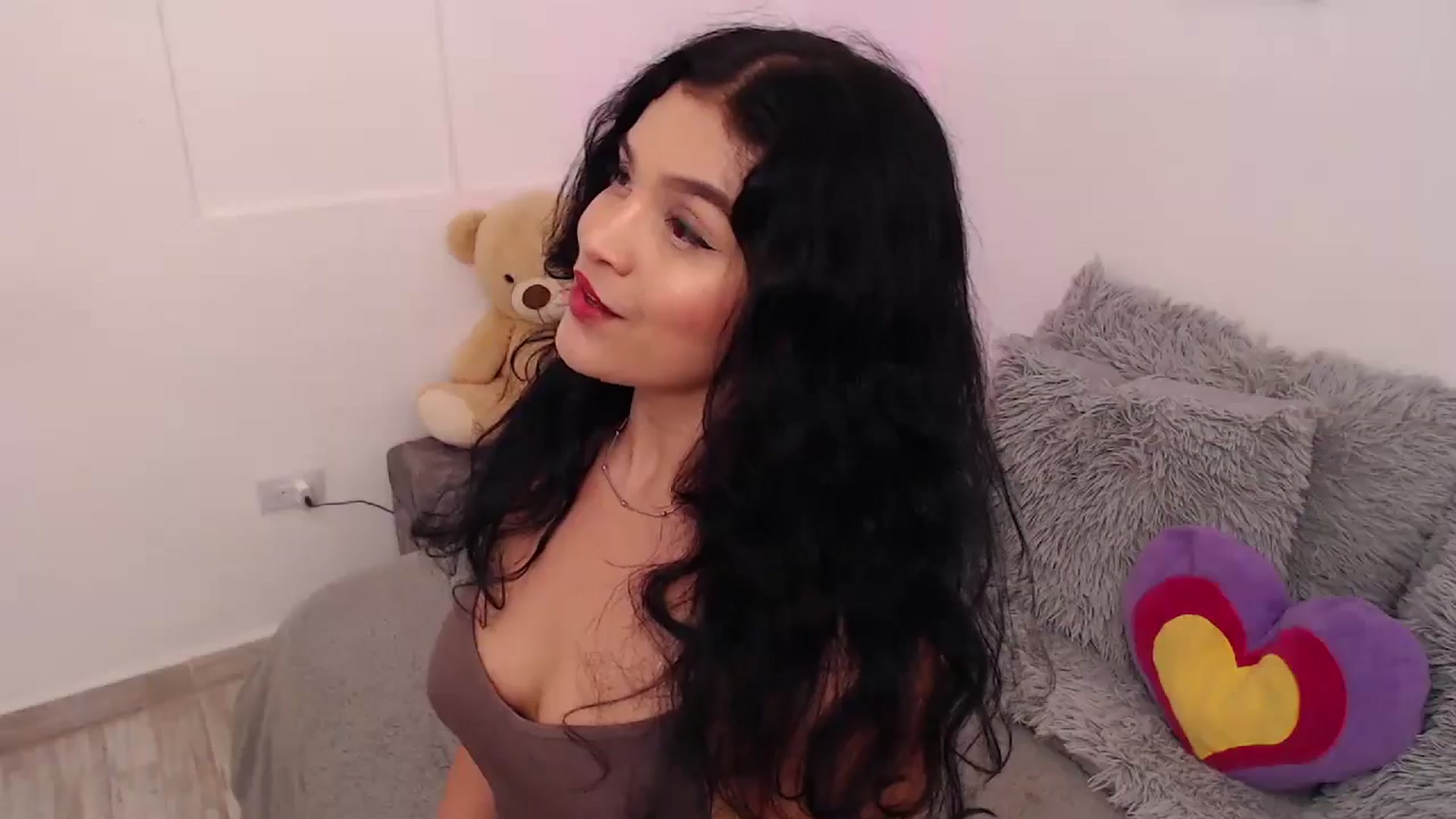 Gallery image thumbnail from VictoriaOsman's myfreecams stream on, 02/09/2026, 07:21 image 17 of 20