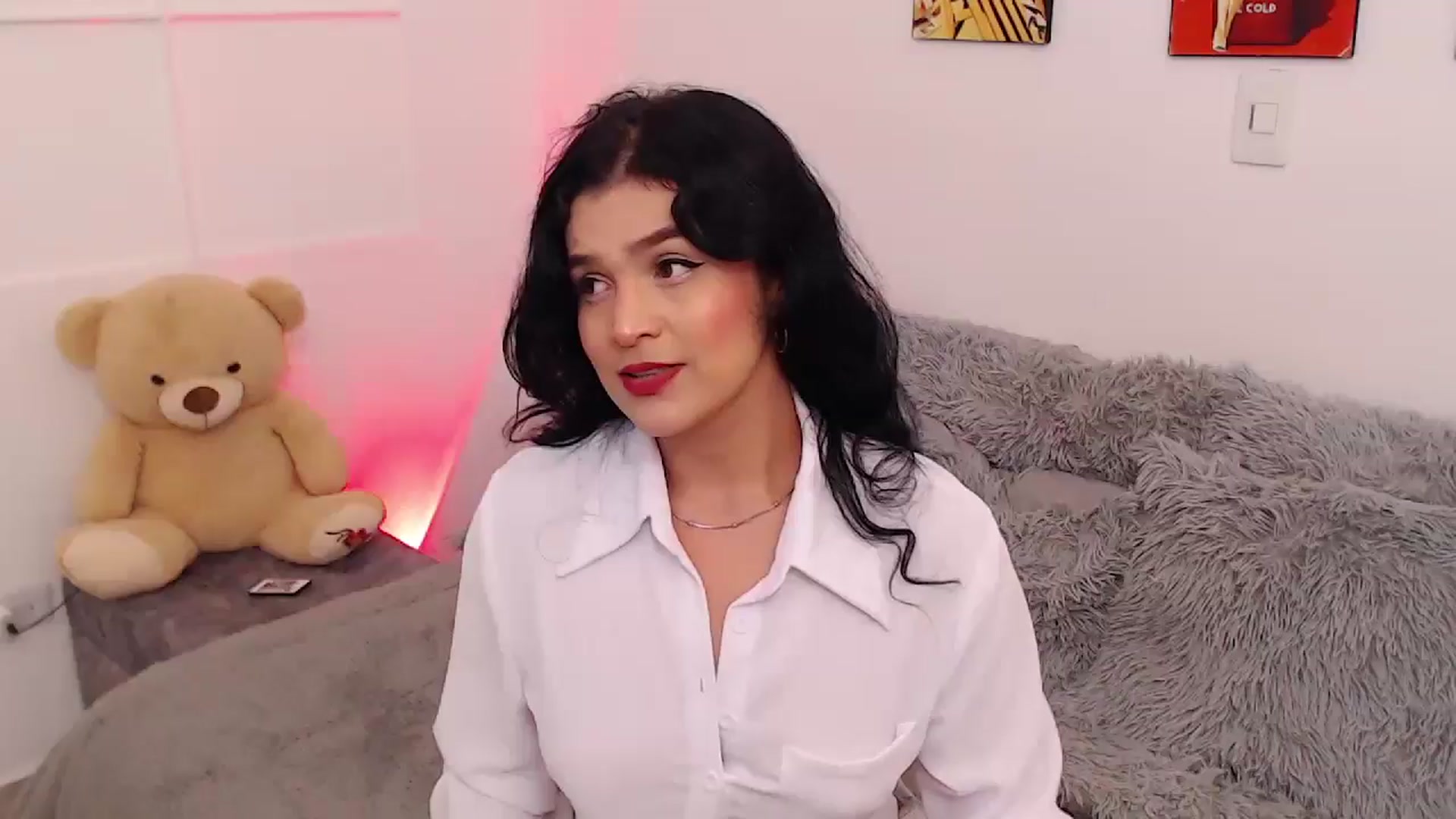 Gallery image thumbnail from VictoriaOsman's myfreecams stream on, 02/10/2026, 07:14 image 1 of 20